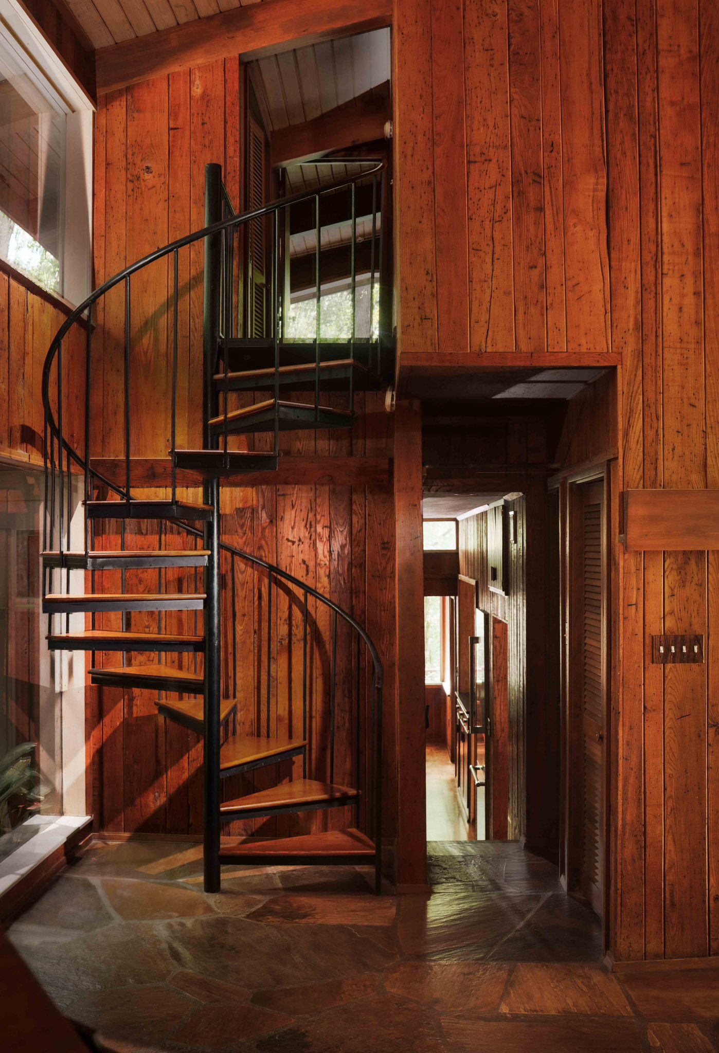 We have never said this before but here is a near perfect MCM in Atlanta,  GA, designed in 1969 by the “godfather of Atlanta's modernist movement”  Herbey MIlkey. The home has a