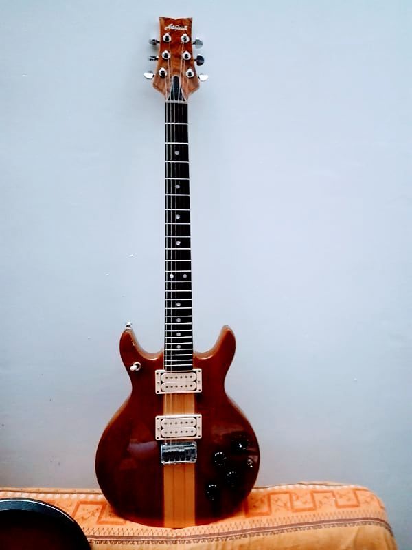 Aria ys 400 guitar remains a favorite