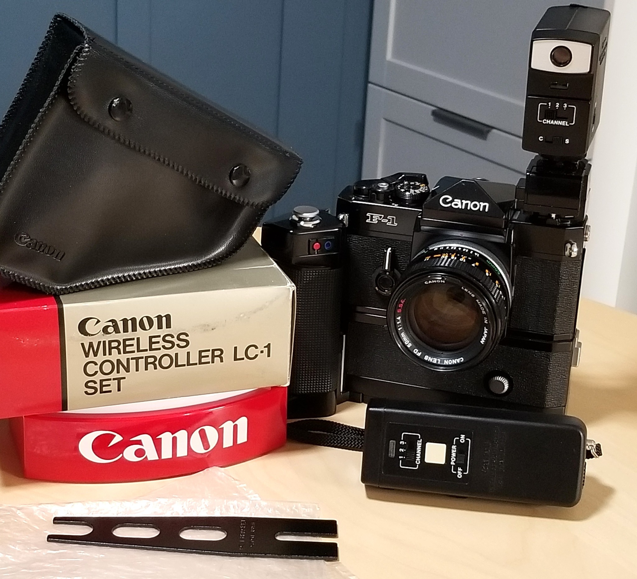 Canon New F-1 motor drive versions