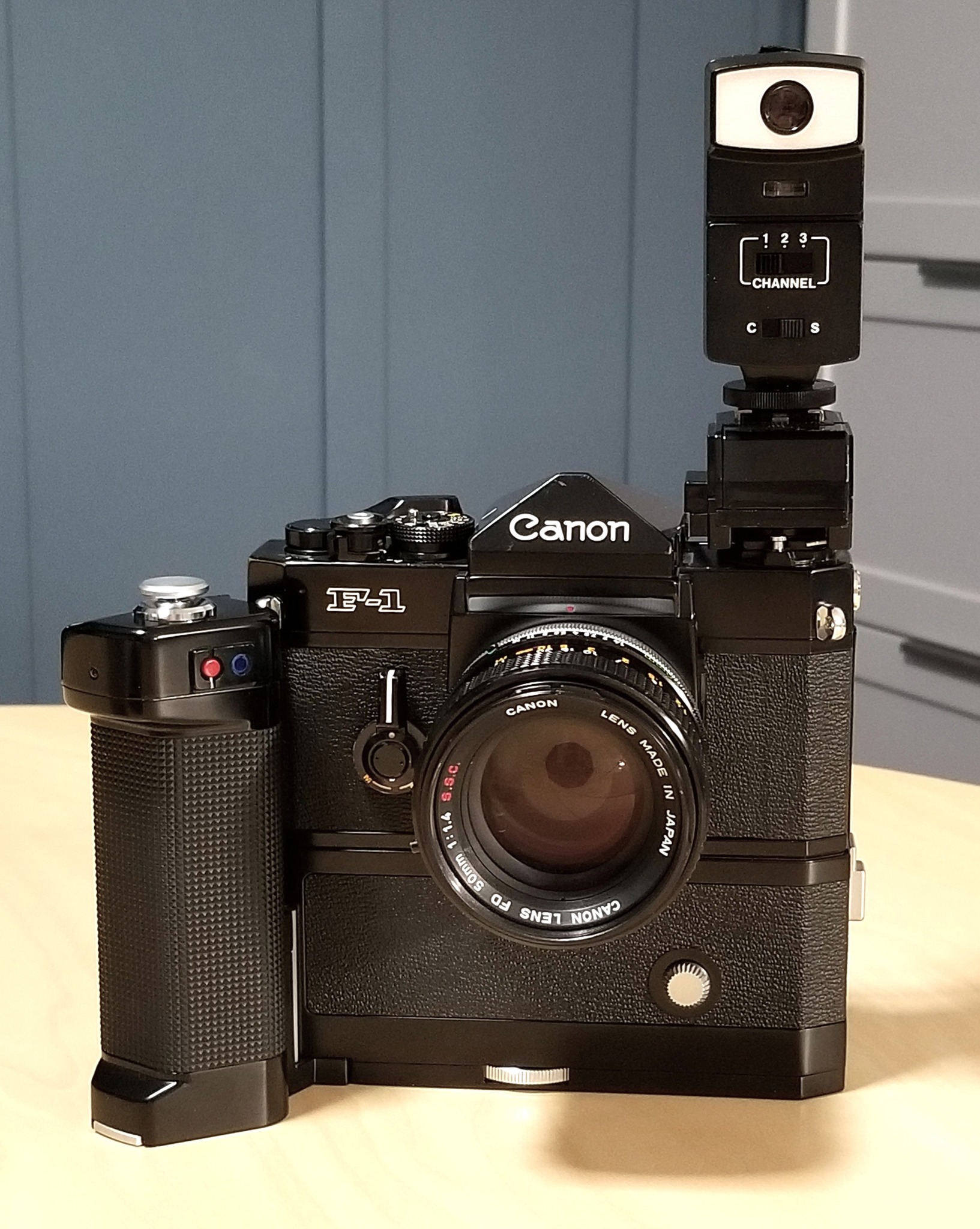 Canon New F-1 motor drive versions