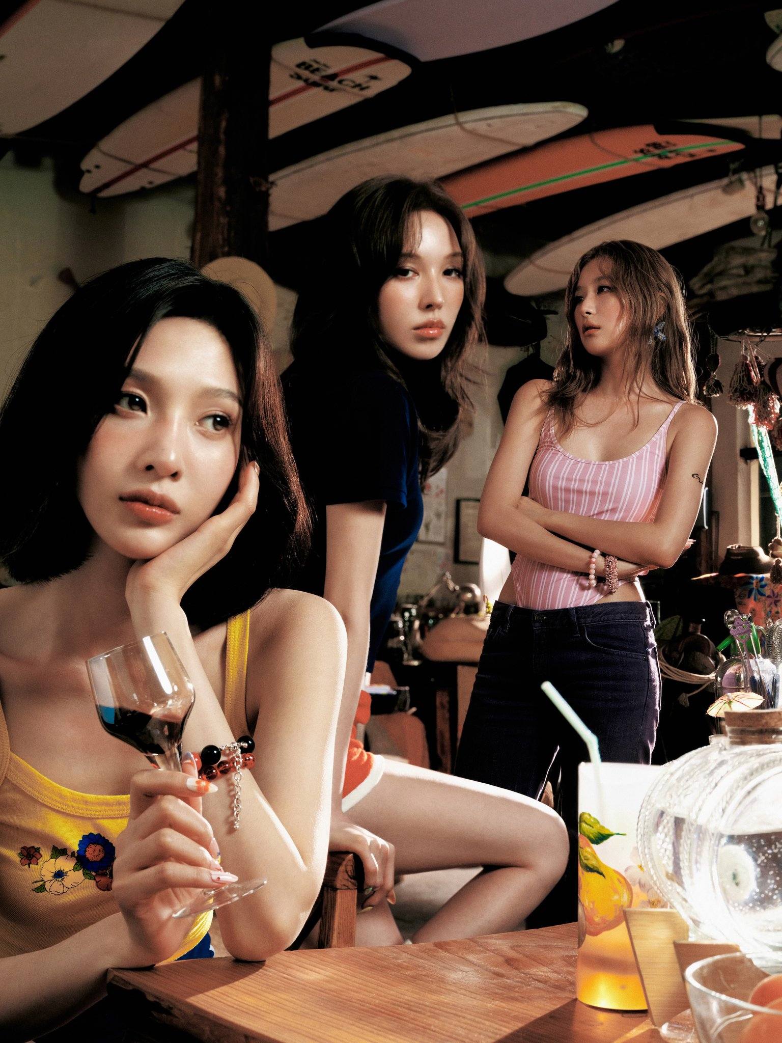 K-POP・アジア ckw K-pop Trends - K-pop Trends added a new photo.