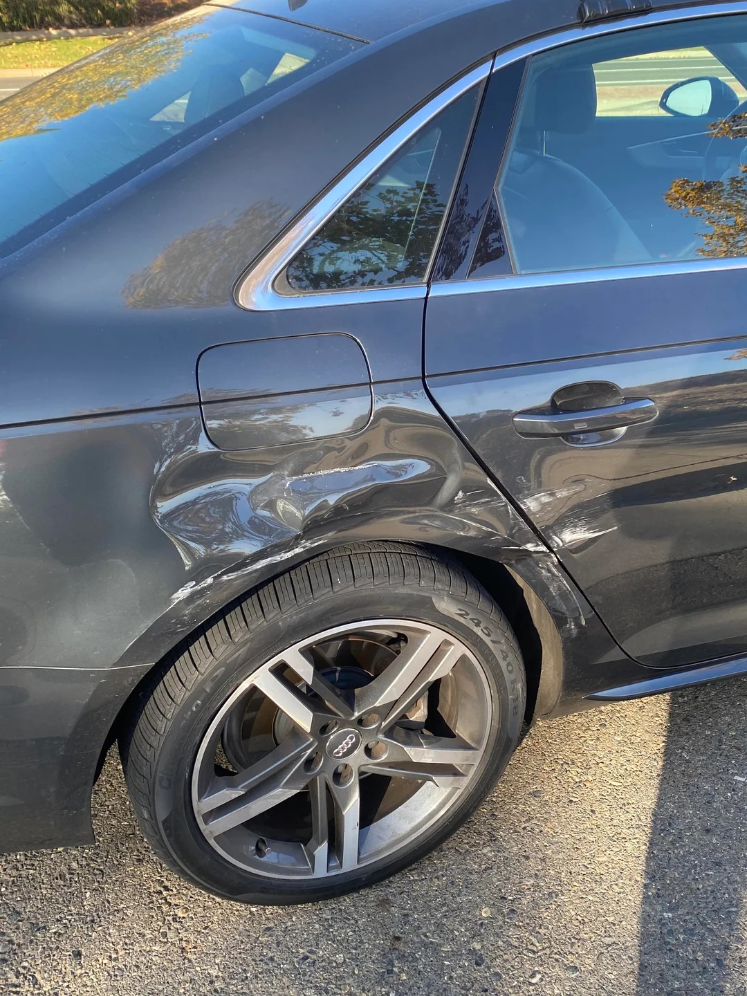 Auto.Service - I am sick to my stomach. Someone hit my car and left ...