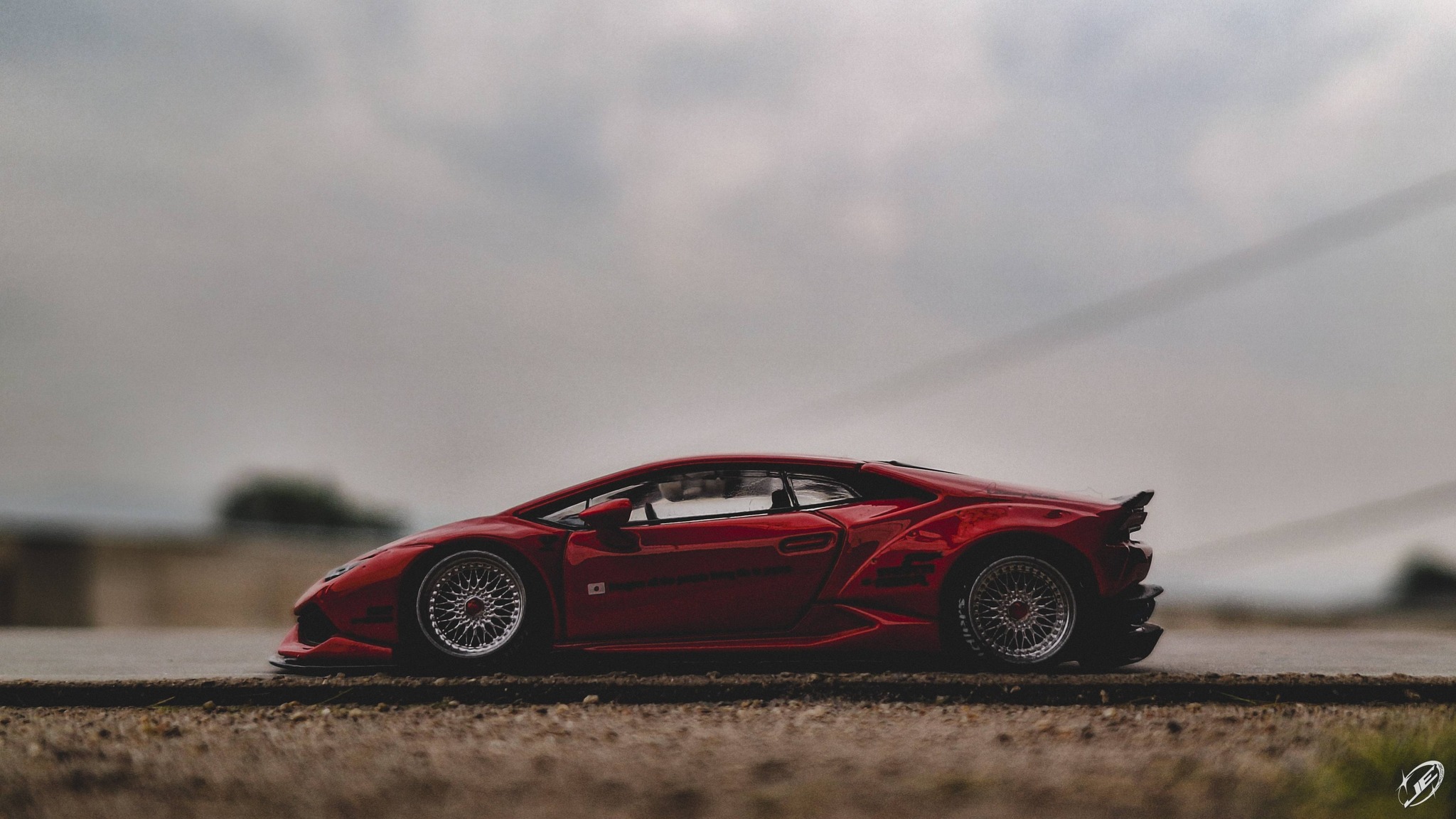 Lamborghini Huracán LBWK by MiniGT (With a swap of Wheels ?)