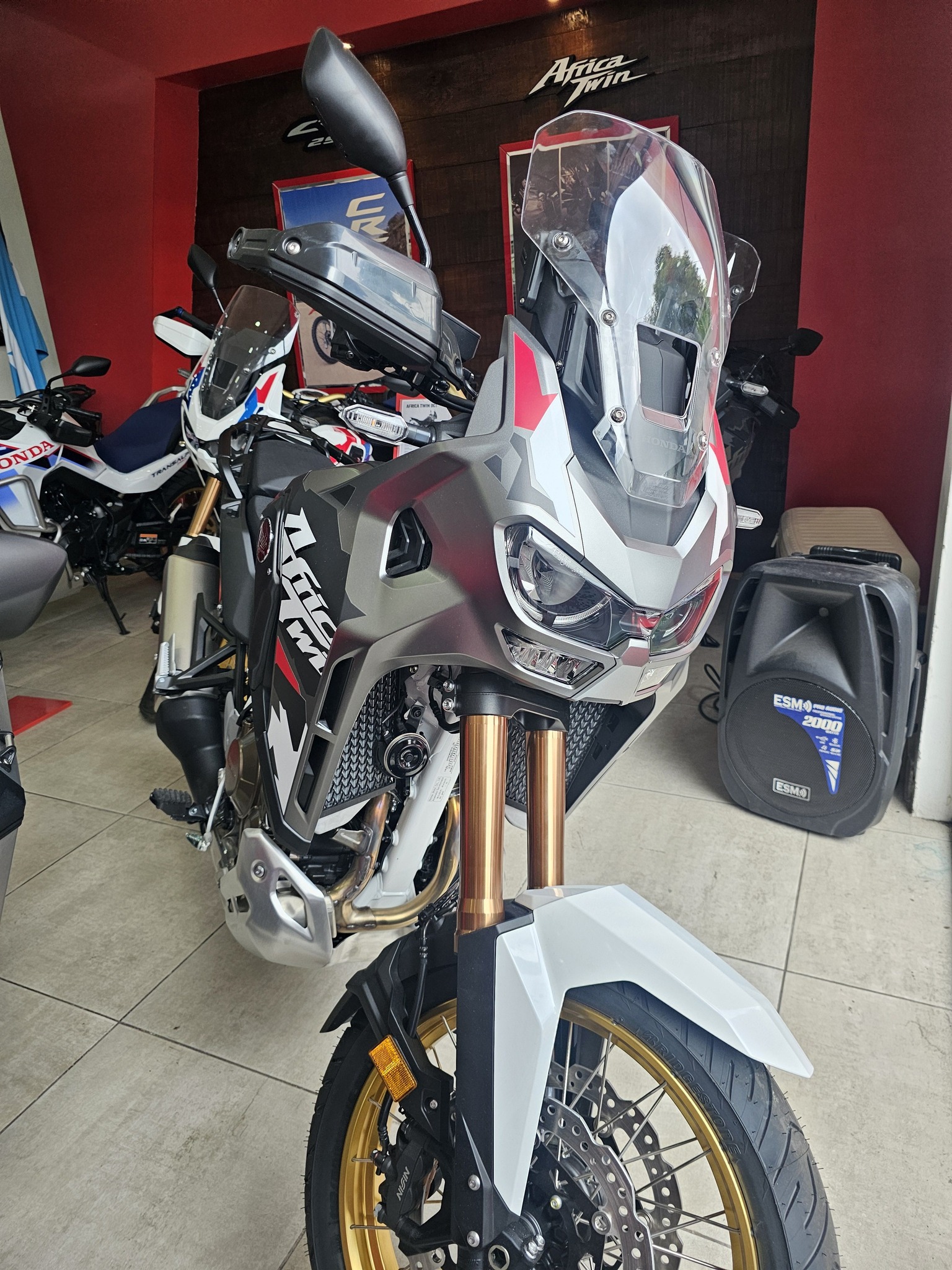 よんよん よんよん よんよん Kawasaki Ninja ZX-4R |スーパースポーツモデル