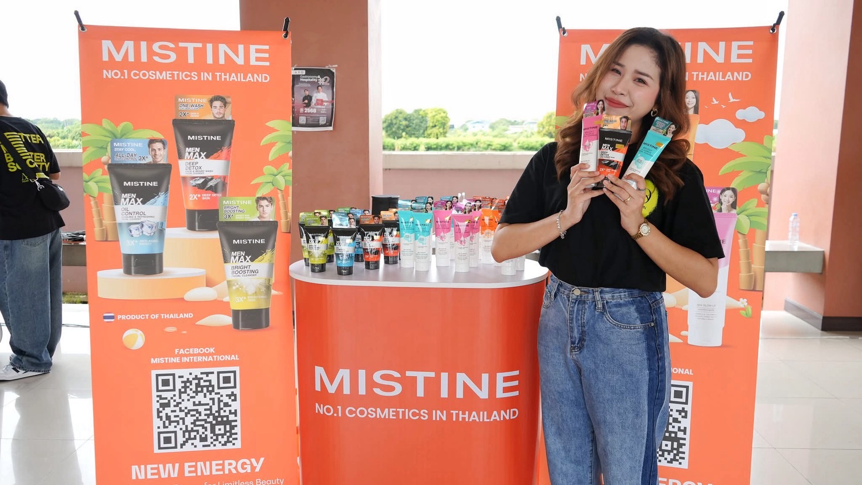 🎉 Mistine visits Triam Udom... - Betterway International | Facebook