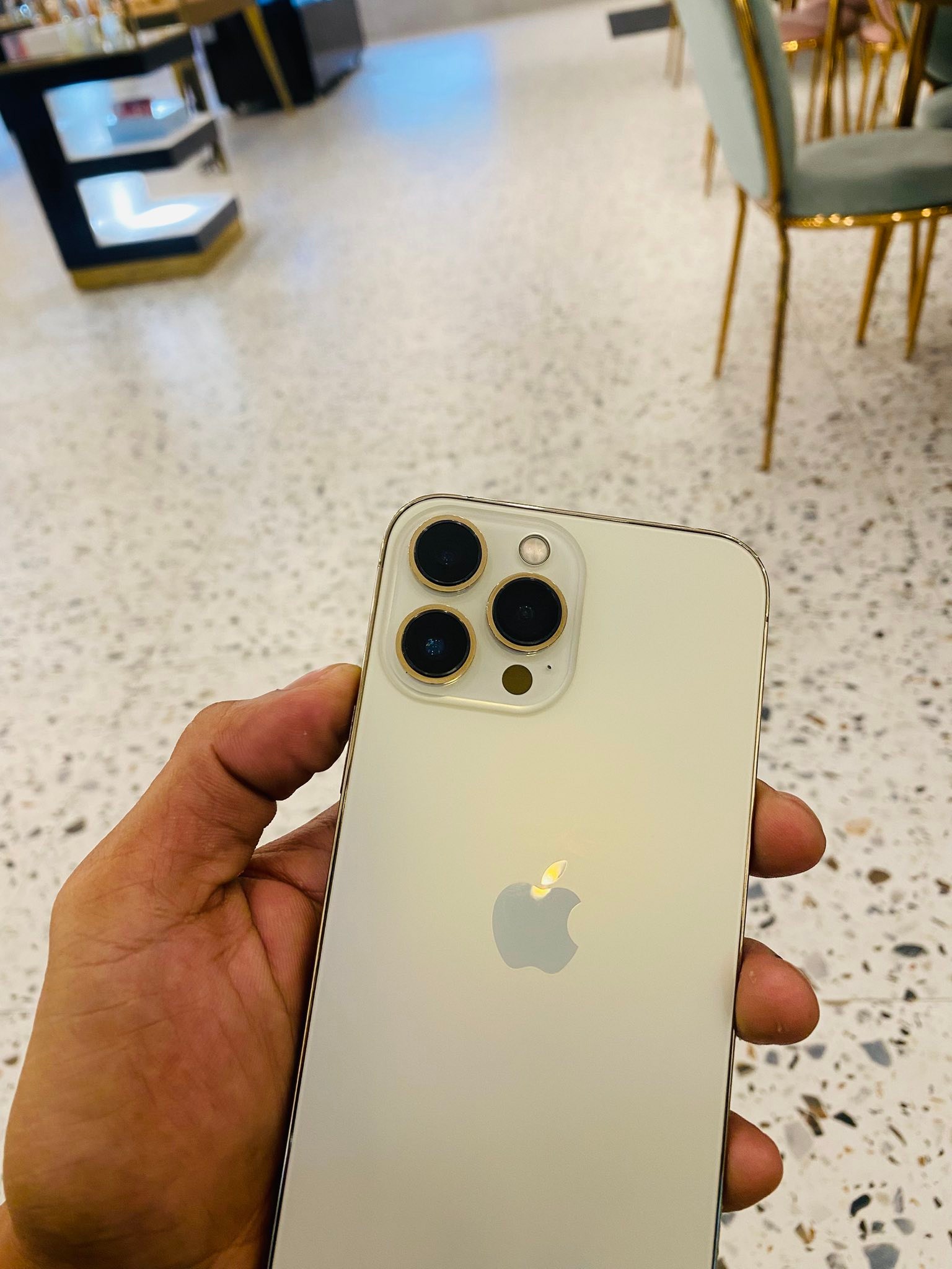 FOR SALE OR SWAP TO YOUR LOWER UNIT W/ ADD CASH SANA‼️ iPhone 13 