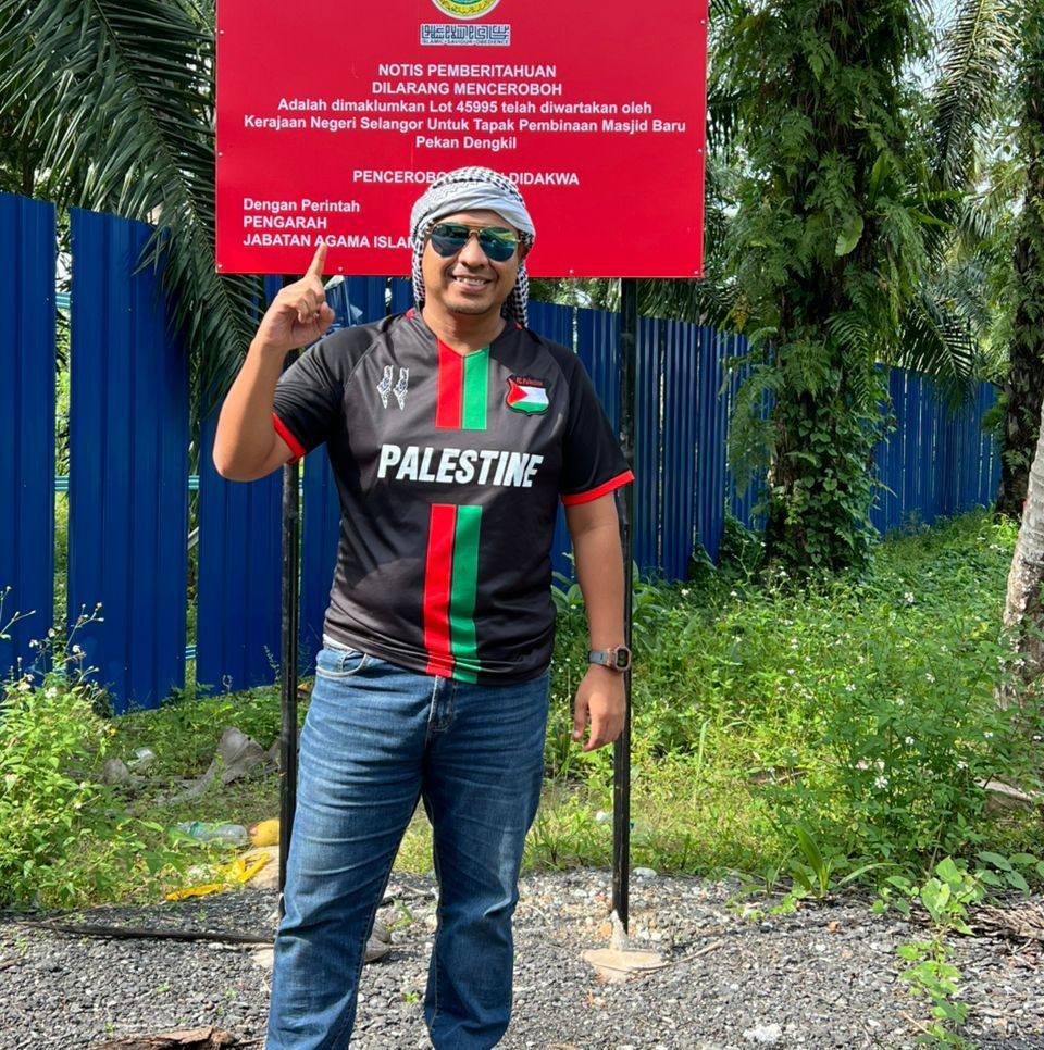 Penduduk tanya kenapa lori roro sampah keluar masuk situ, situ tempat ...