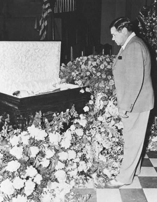 MLB Throwbacks - Babe Ruth saying goodbye to The Iron... | Facebook