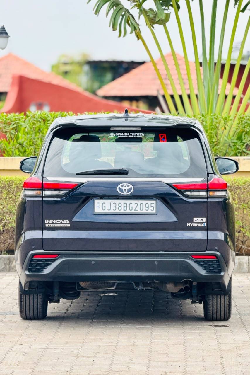 2024 Toyota Innova Hycross ZX(O) 7-str for sale in Surat