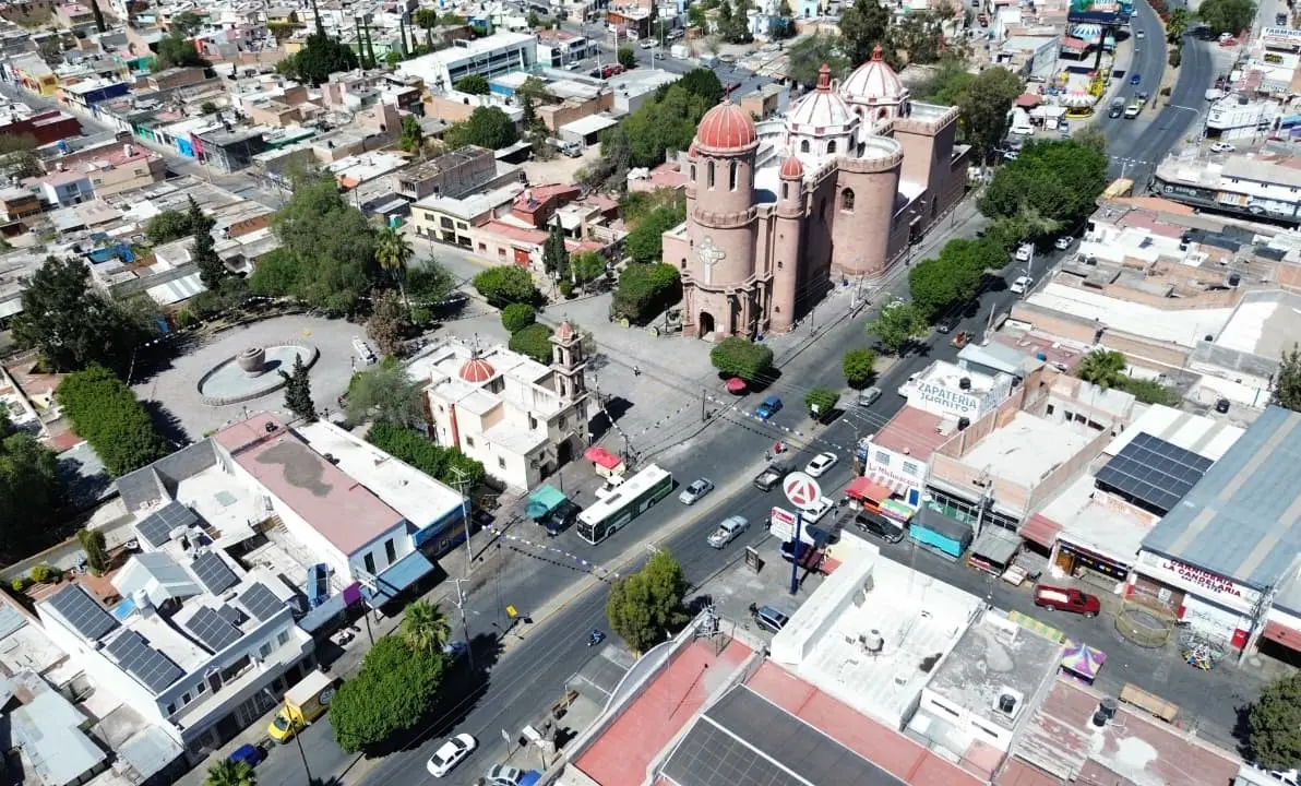 San - 📑⚠️ PERITAJE DE 2023 ADVIERTIÓ RIESGOS POR DESNIVEL EN SAUCITO Un ...