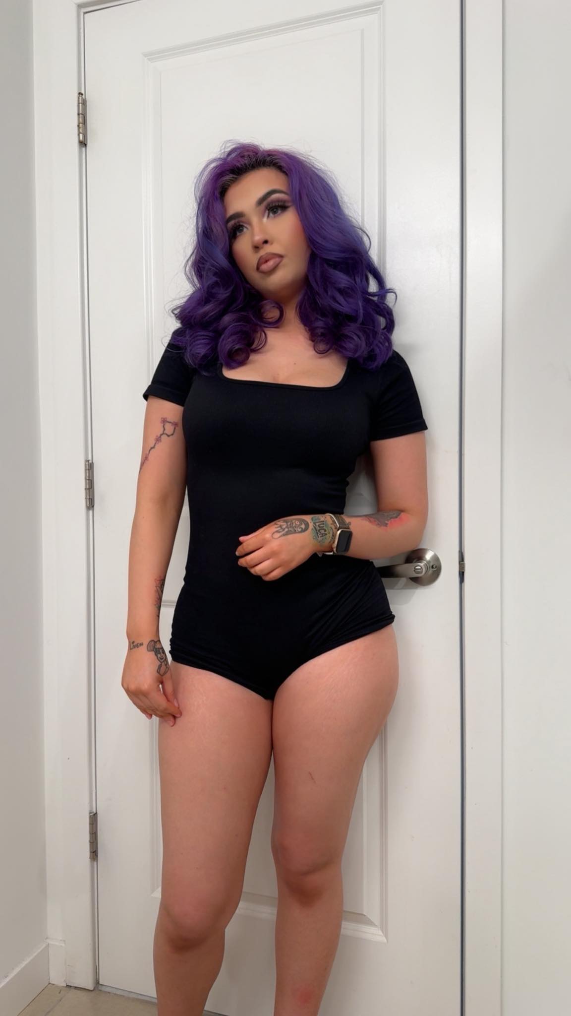 ❁ *M* ❁ページです comment a purple emoji ☮️👩🏻‍🎤💟 | Zhavia
