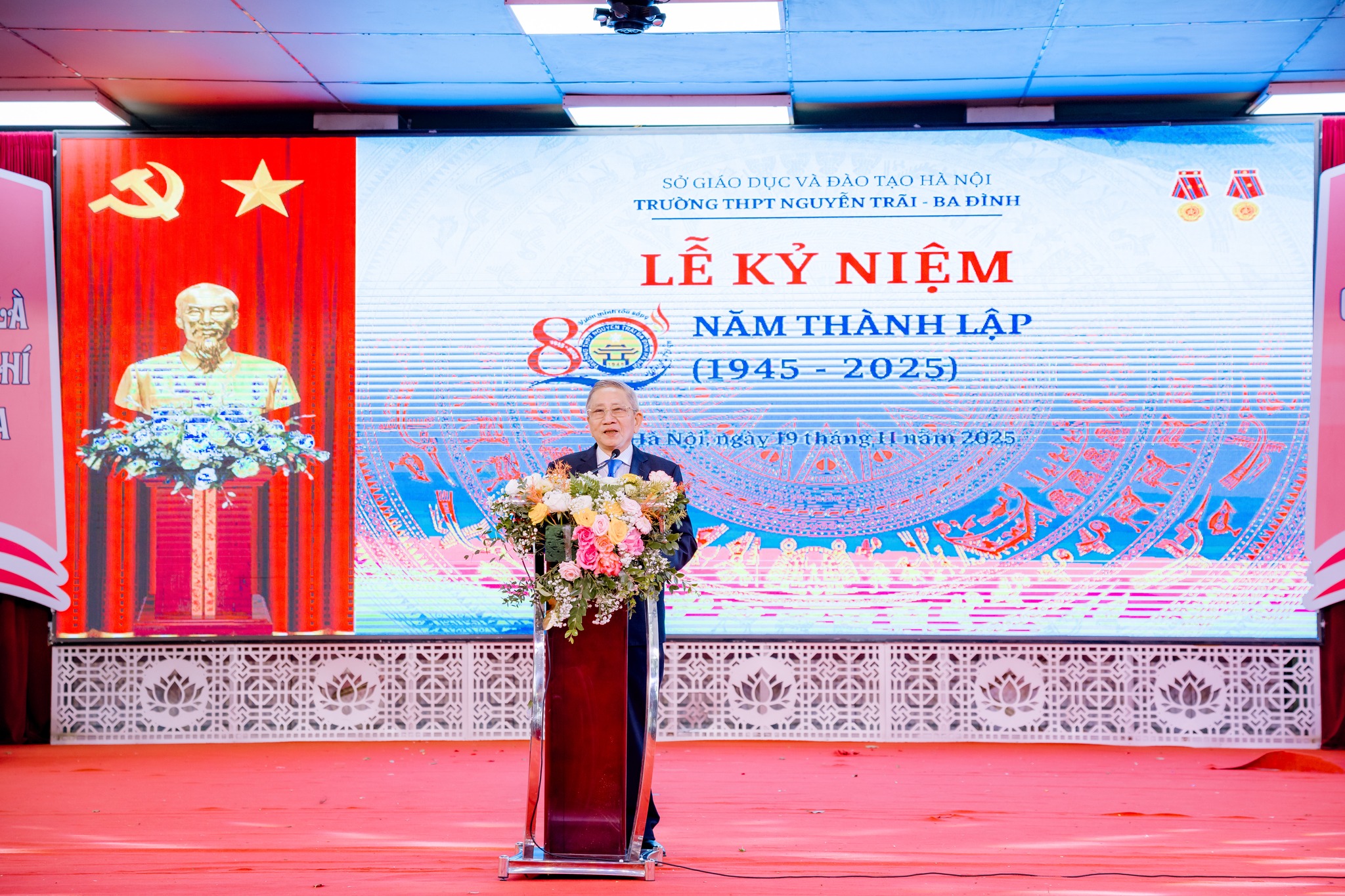 THPT Nguyễn Trãi - Ba Đình... - THPT Nguyễn Trãi - Ba Đình