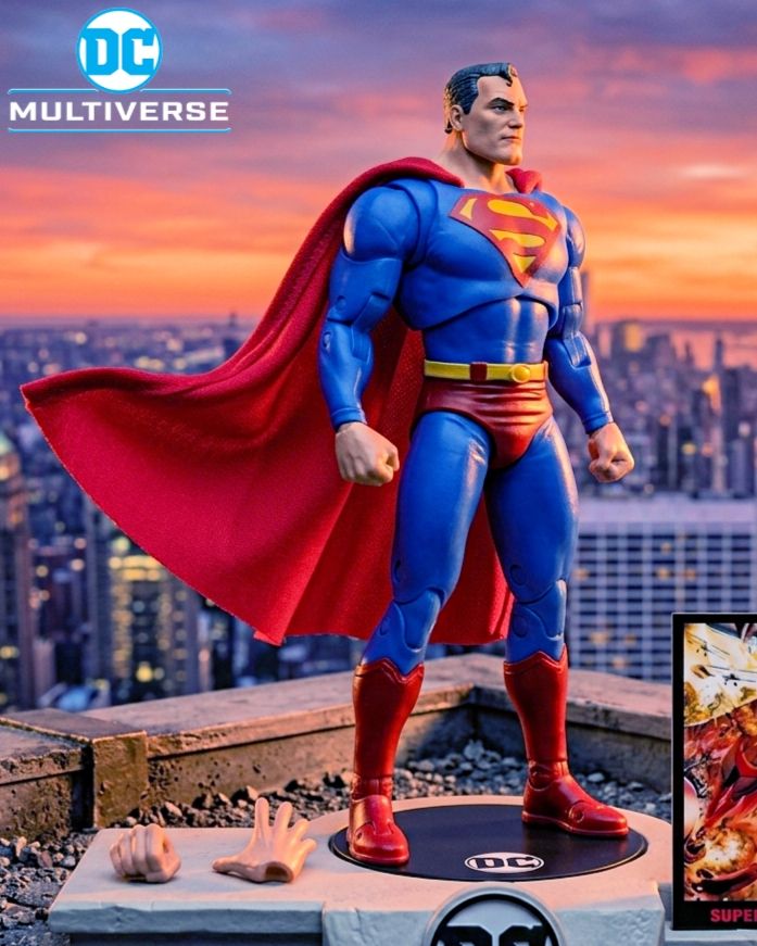 Mafex Superman Justice League Version NEW, MIB ( mint in box
