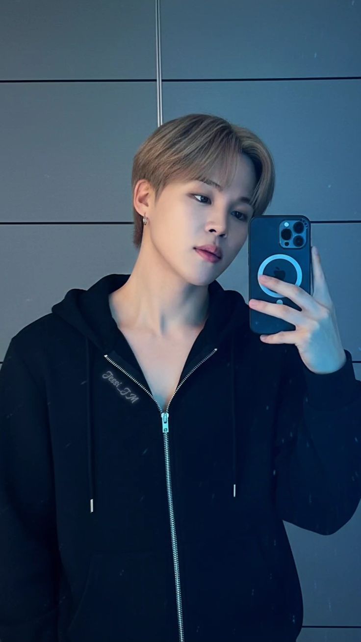 The handsome PARK JIMIN 💜 #BTSジン #parkjimin #btsarmy #btstrending