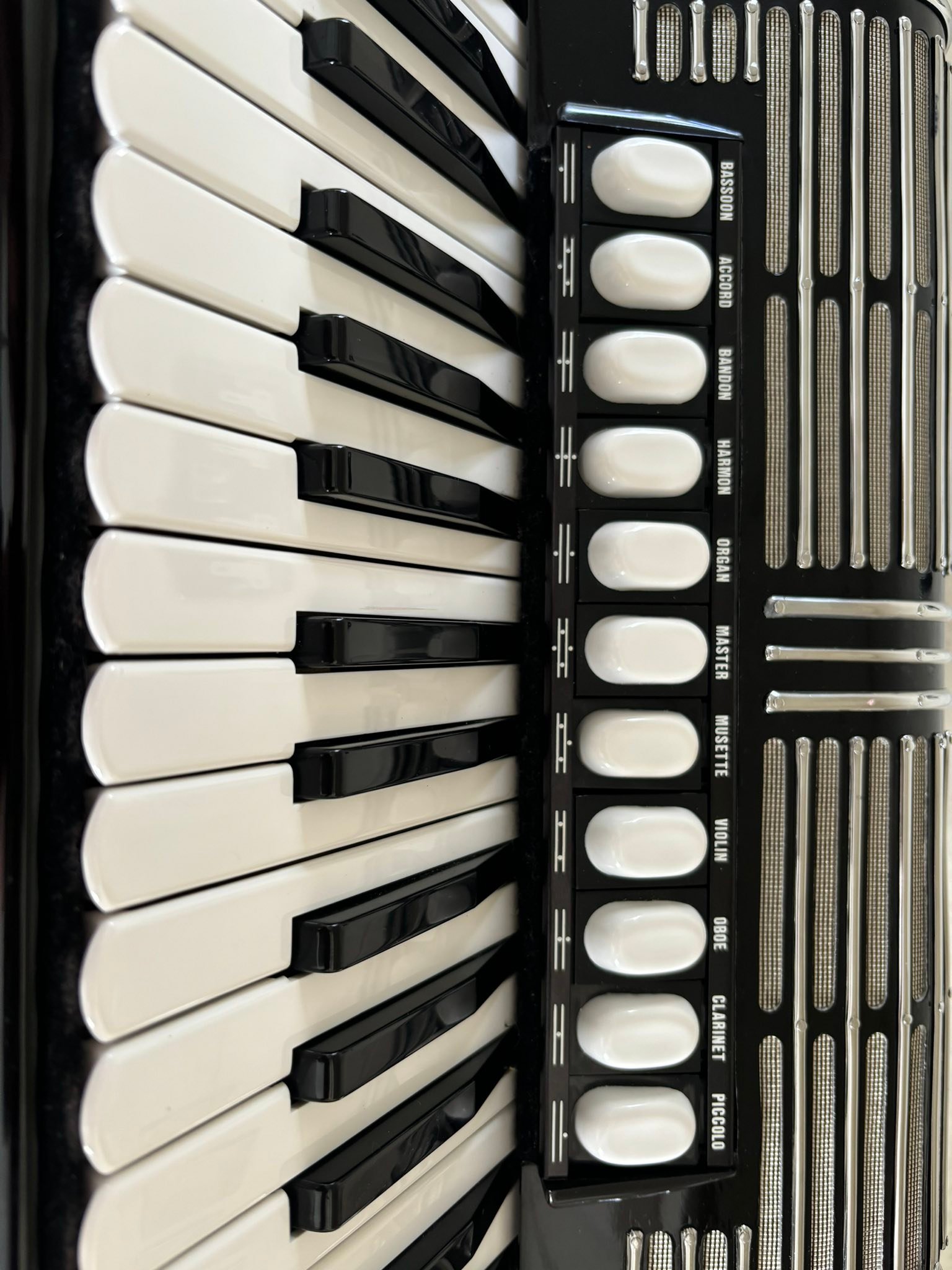 Was the Hohner Arietta IVM 120/41 a student accordion?