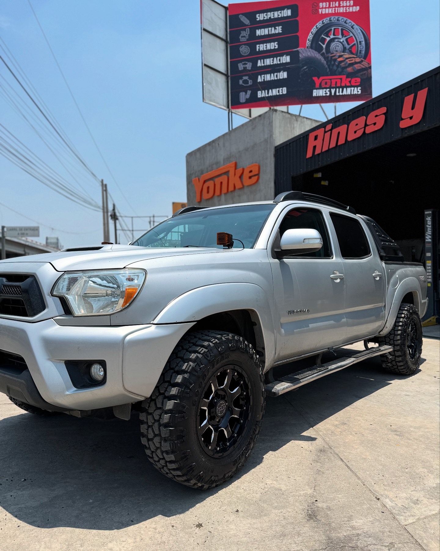 TOYOTA TACOMA RINES 17” 6/139 BLACK RHINO @blackrhinowheels  display picture 1