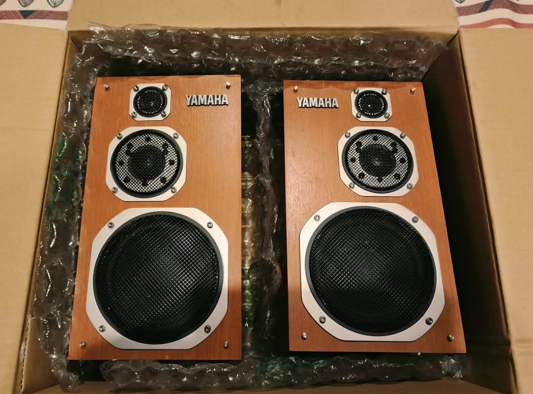 Unboxing The Natural Sound of Yamaha NS1000MM Series.