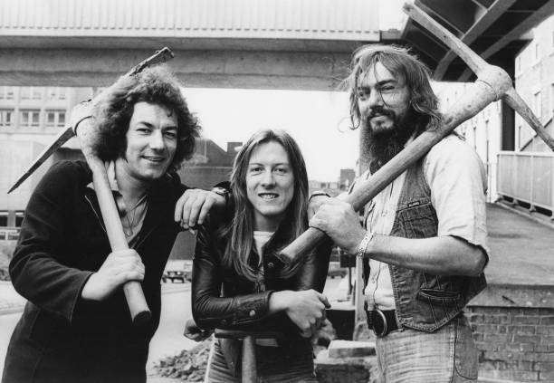 CLASSIC ROCK UNIVERSE | Brian Johnson - Musician, George Defty, Dave ...