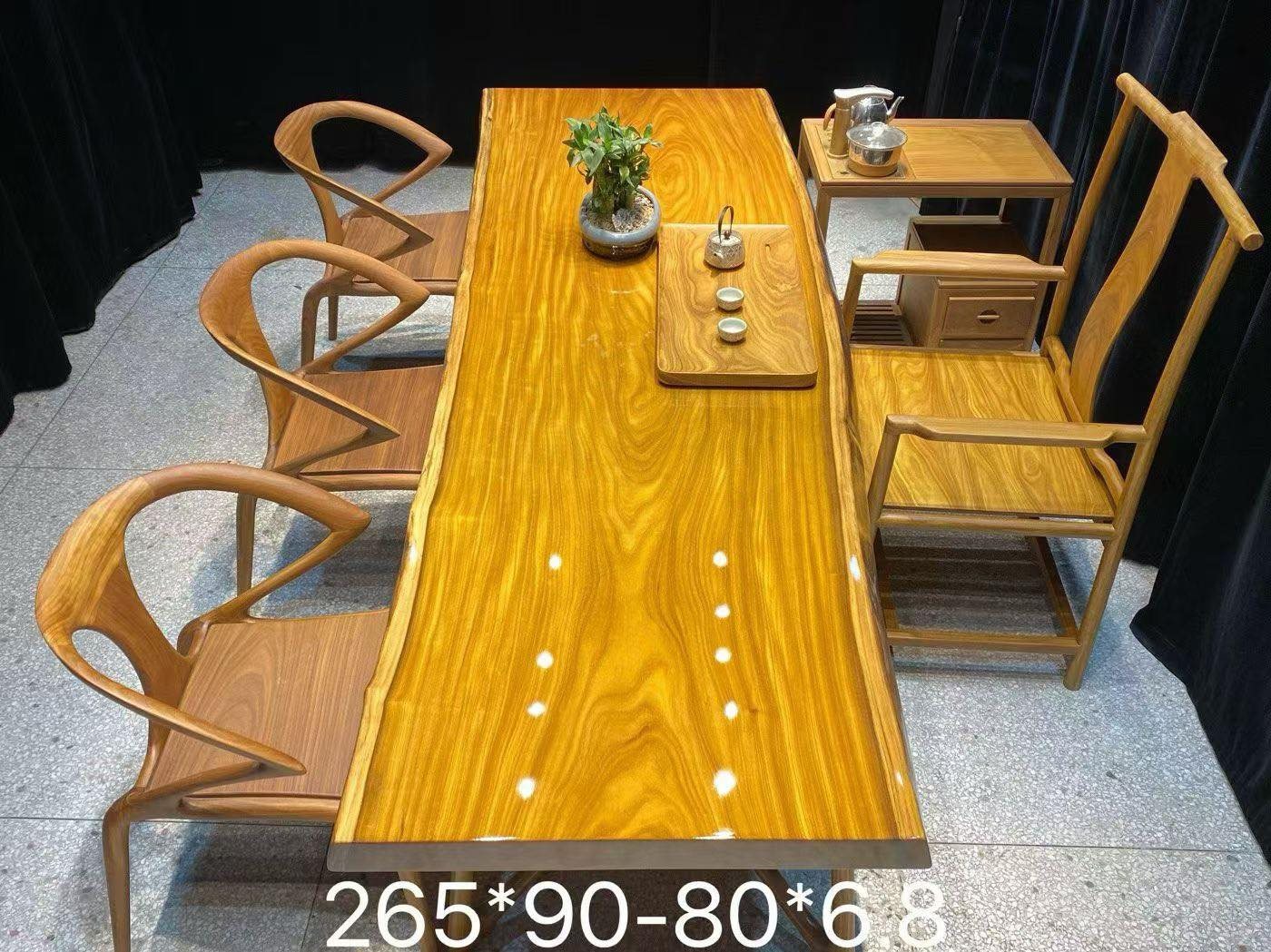 原木花梨茶桌面 原木茶空间- 原木茶空间added a new photo.