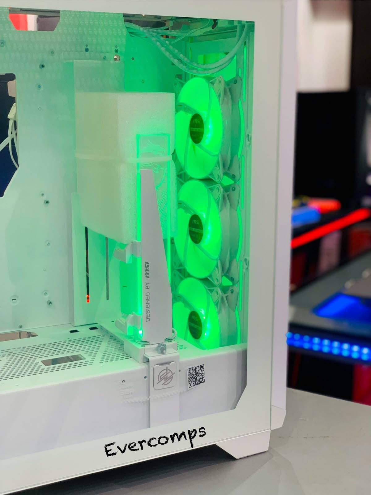 ?? MSI MPG GUNGNIR 300R AIRFLOW Gaming PC Case (White) Available 