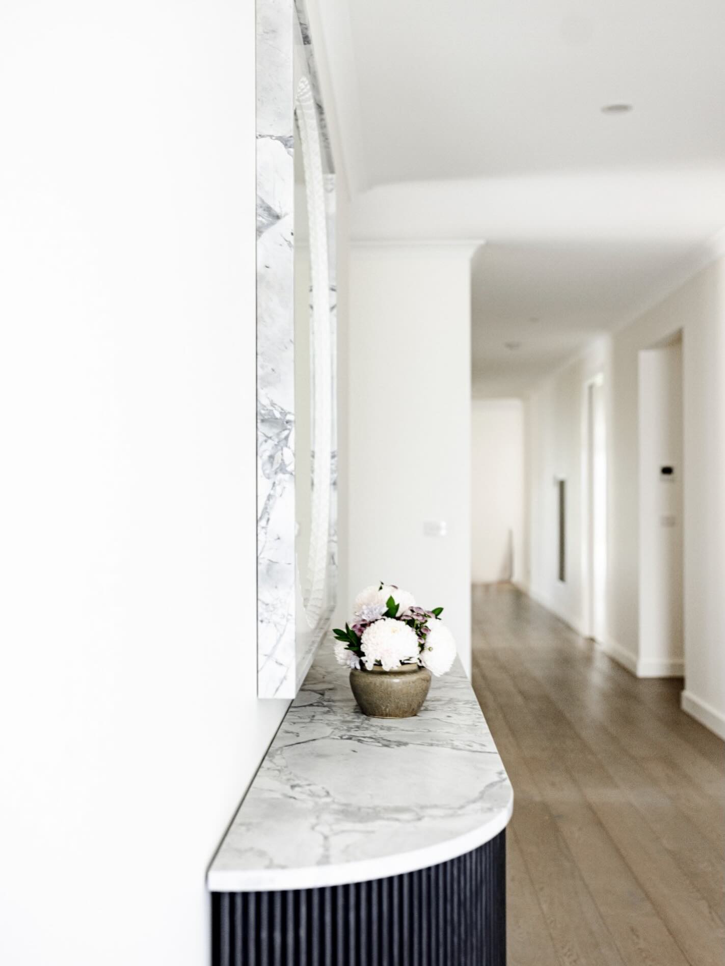 Annuello - Entryways can be one of the most challenging spaces to style ...