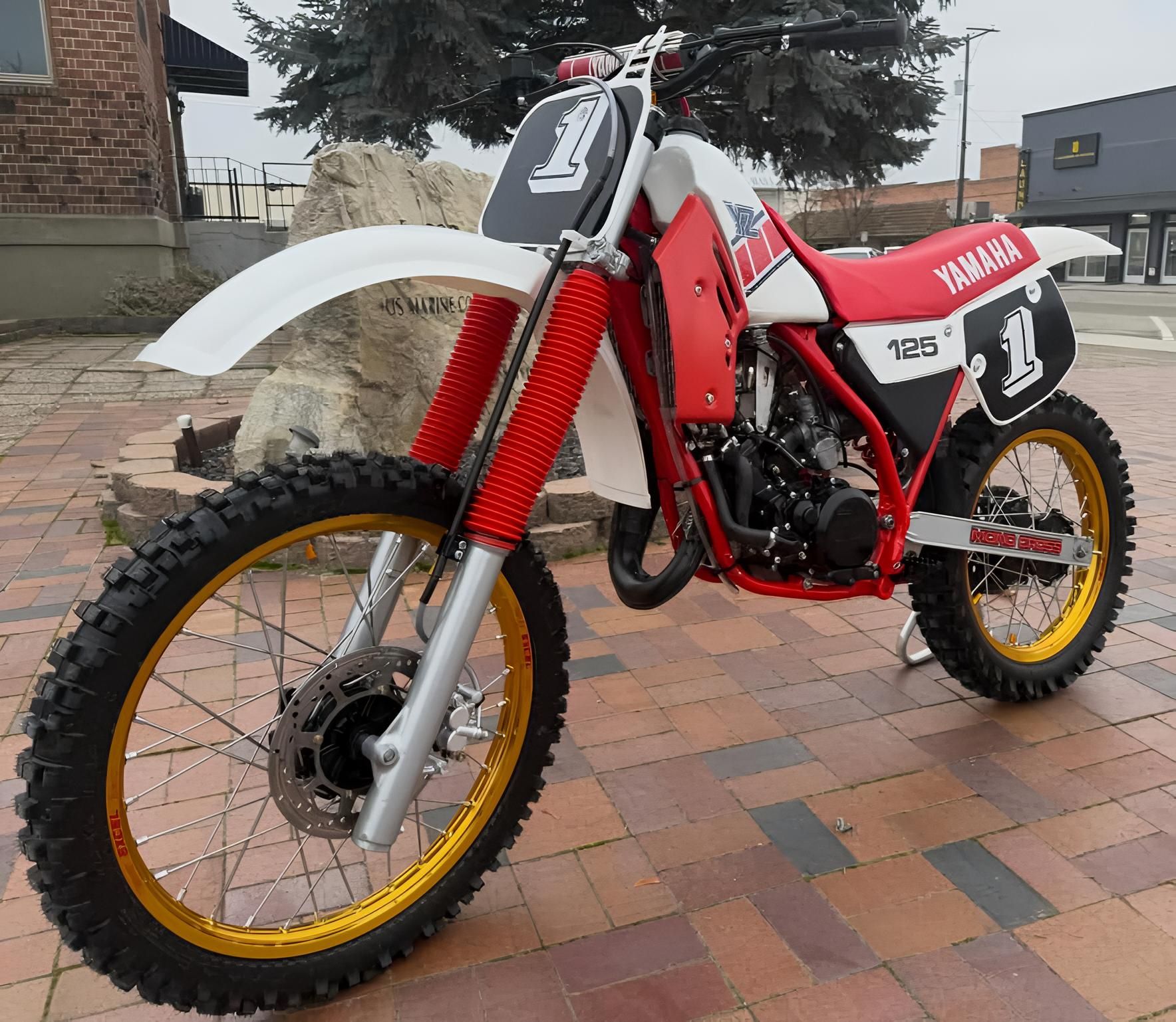1984 Yamaha YZ125. #fblifestyle