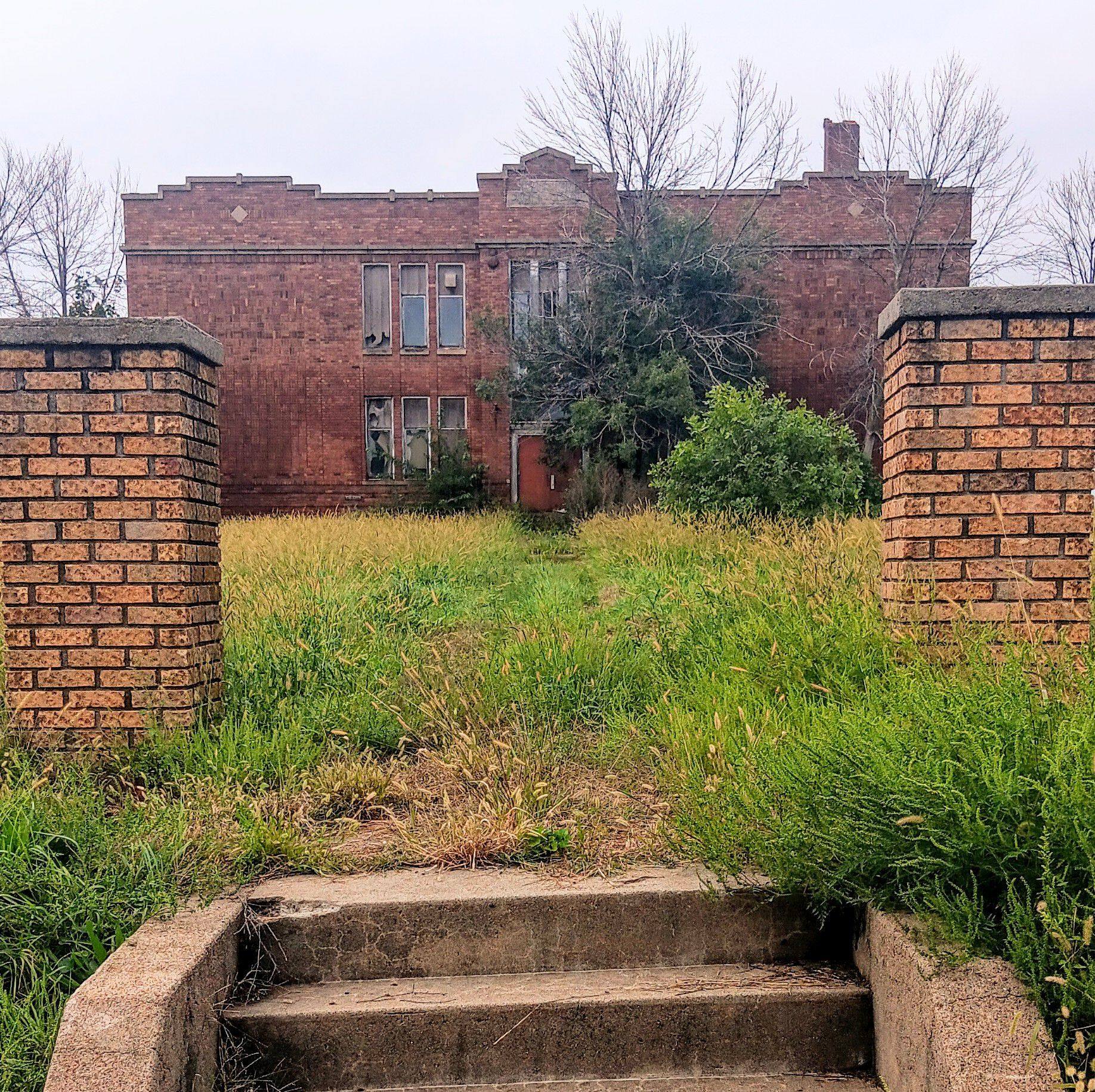 Small Towns Iowa | Can someone please tell me what this industrial ...