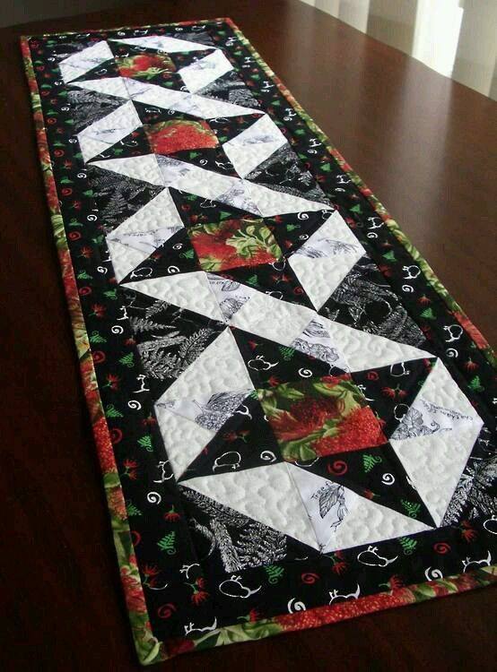 My first table runner in this pattern... - Quilt Patterns PDF