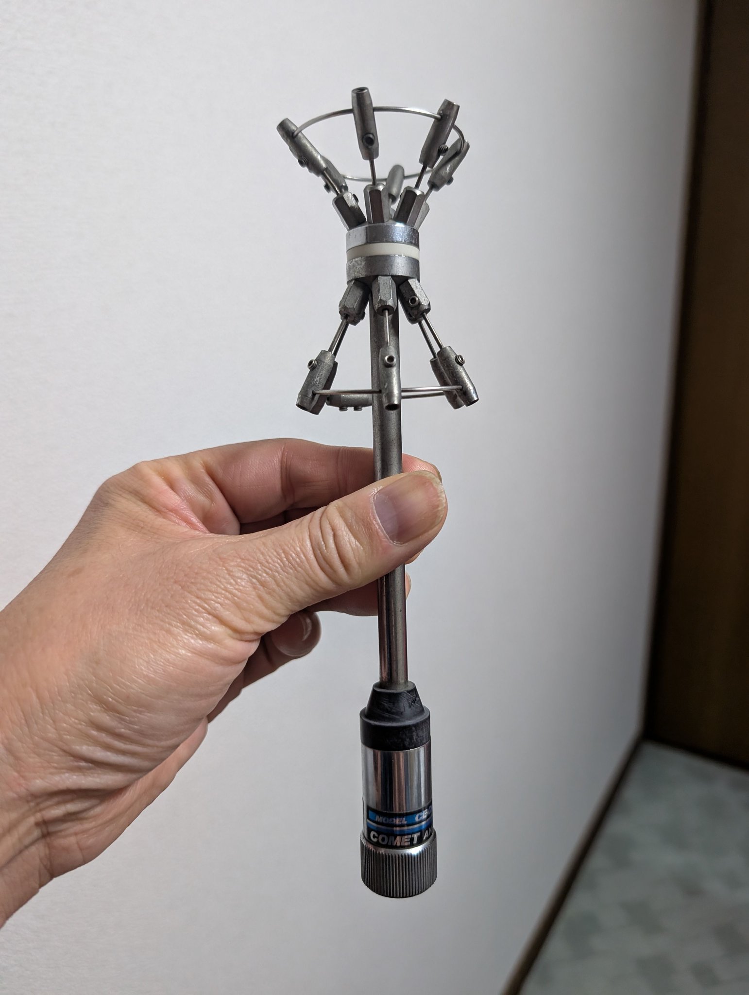 復活をさせようと、ガラクタをゴソゴソしてましたら、こんな物が