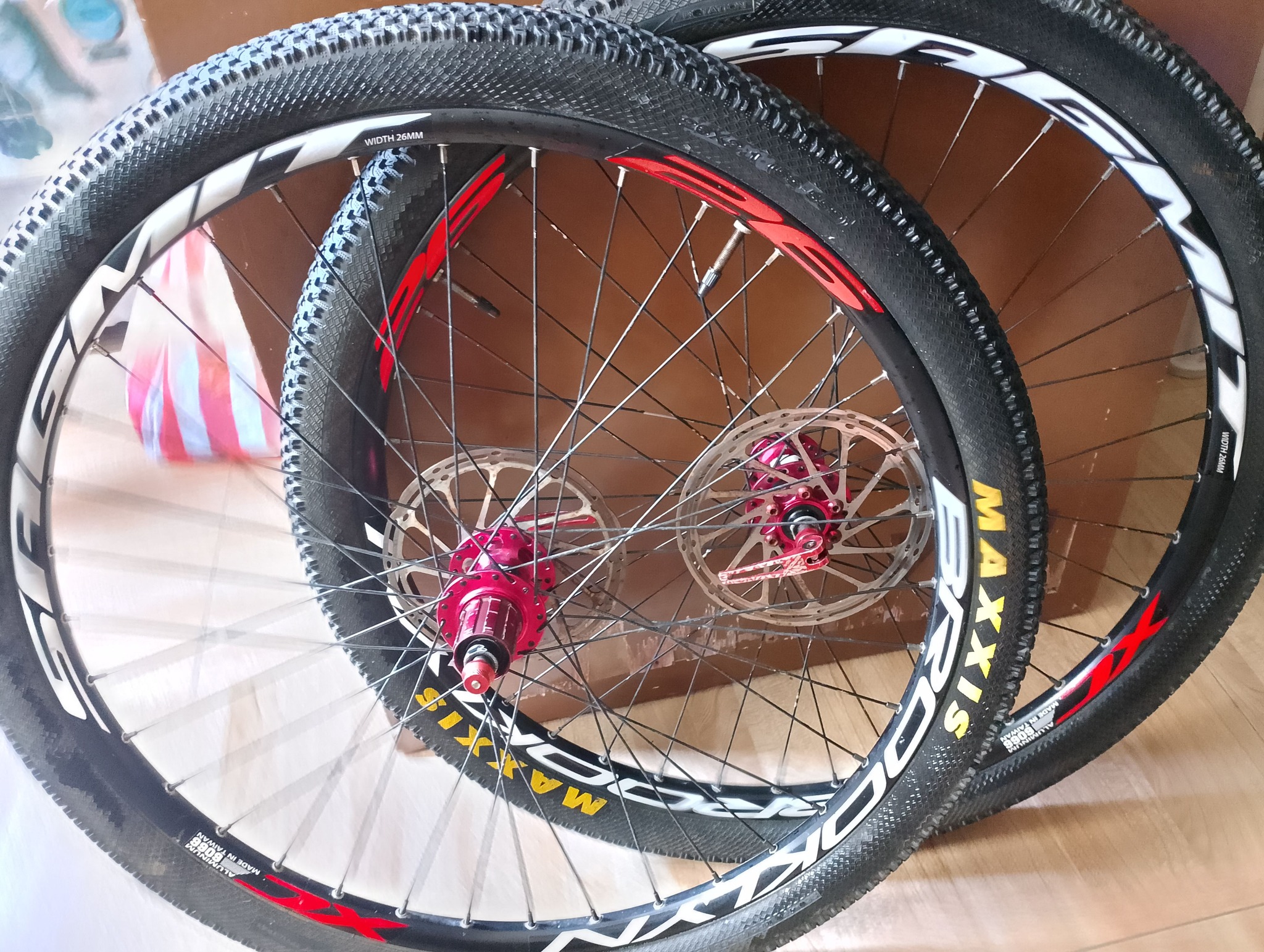 Sale 26er wheelset! Sagmit Brooklyn Rim Sram x9 Hub 4pawls Sagmit 