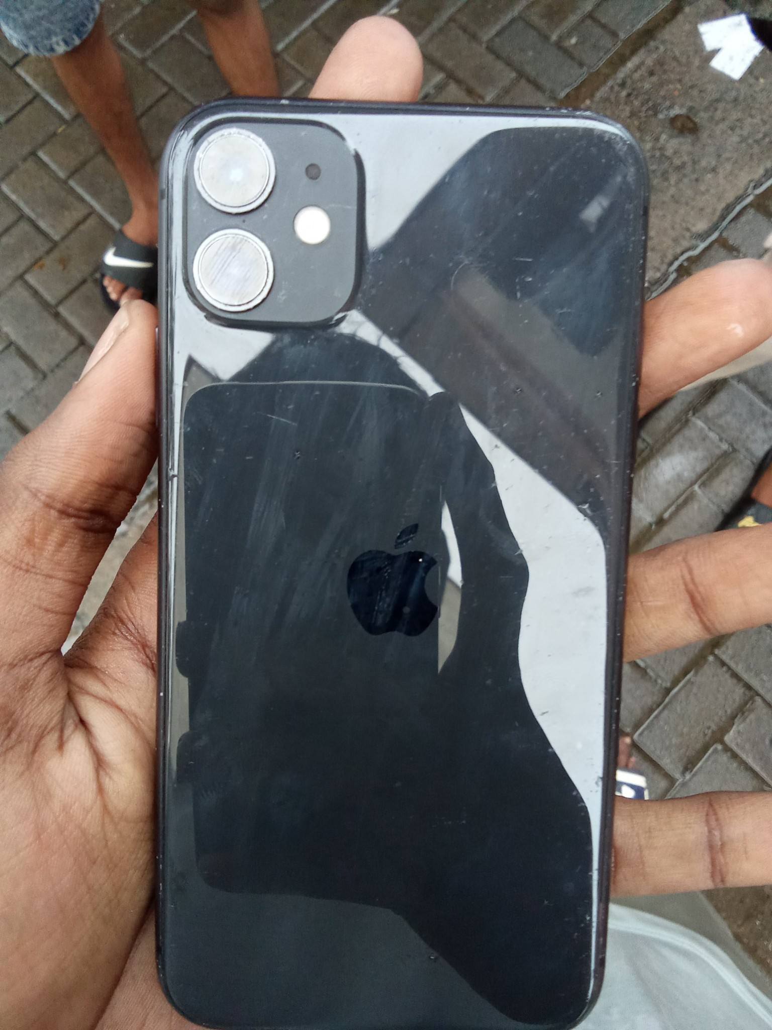 Iphone 11 icloud lock
