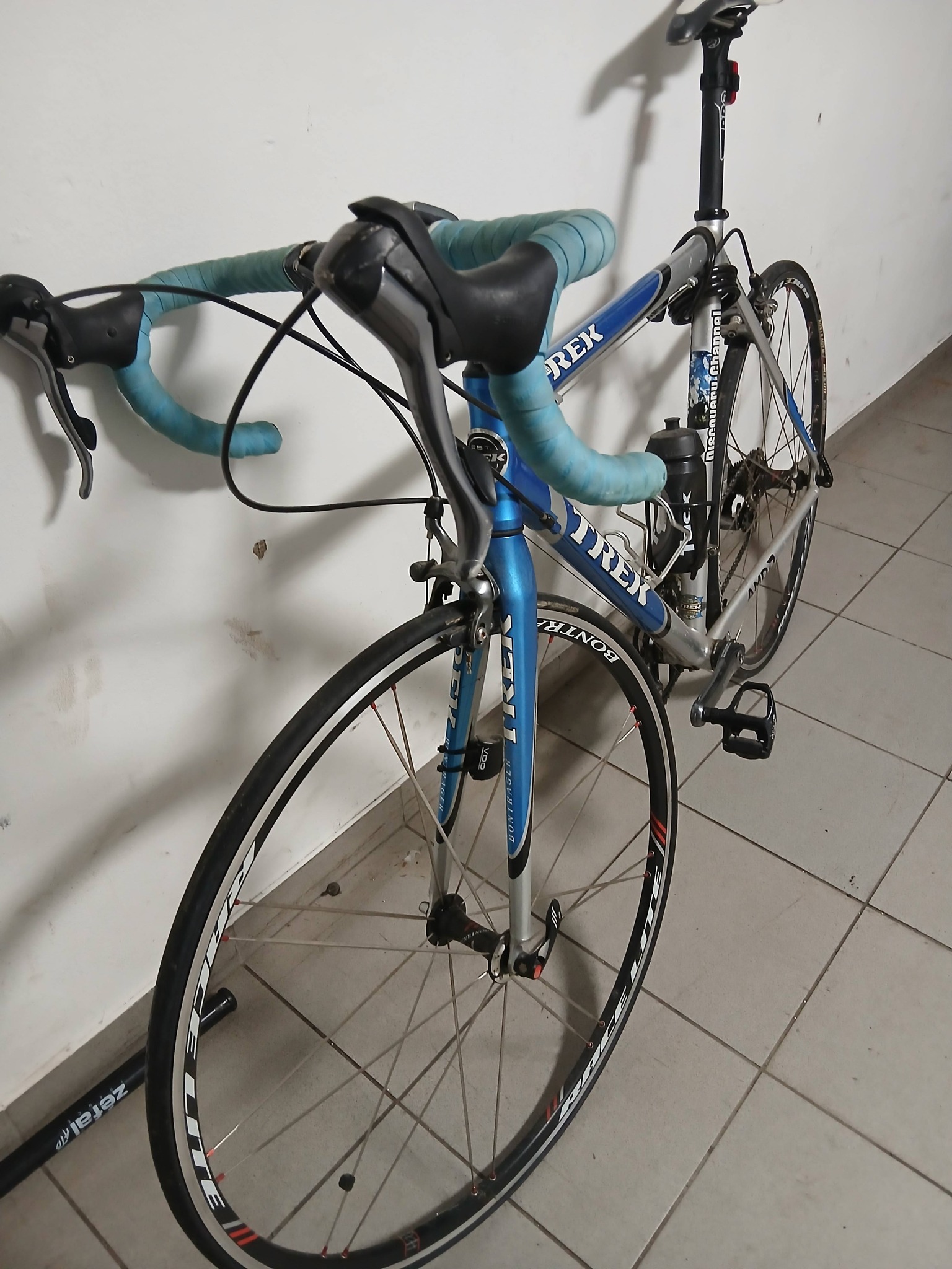 2005/2006 Trek Madone SL road bike features