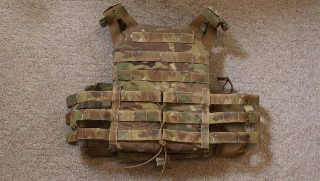 Crye Precision JPC 1.0, MEDIUM 1 MULTICAM MID GEN $300 11 Still