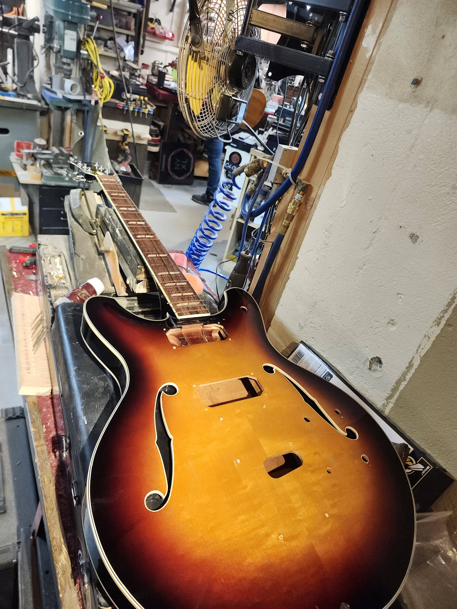 Yamaha SA-50B Pearl Tone Series guitar