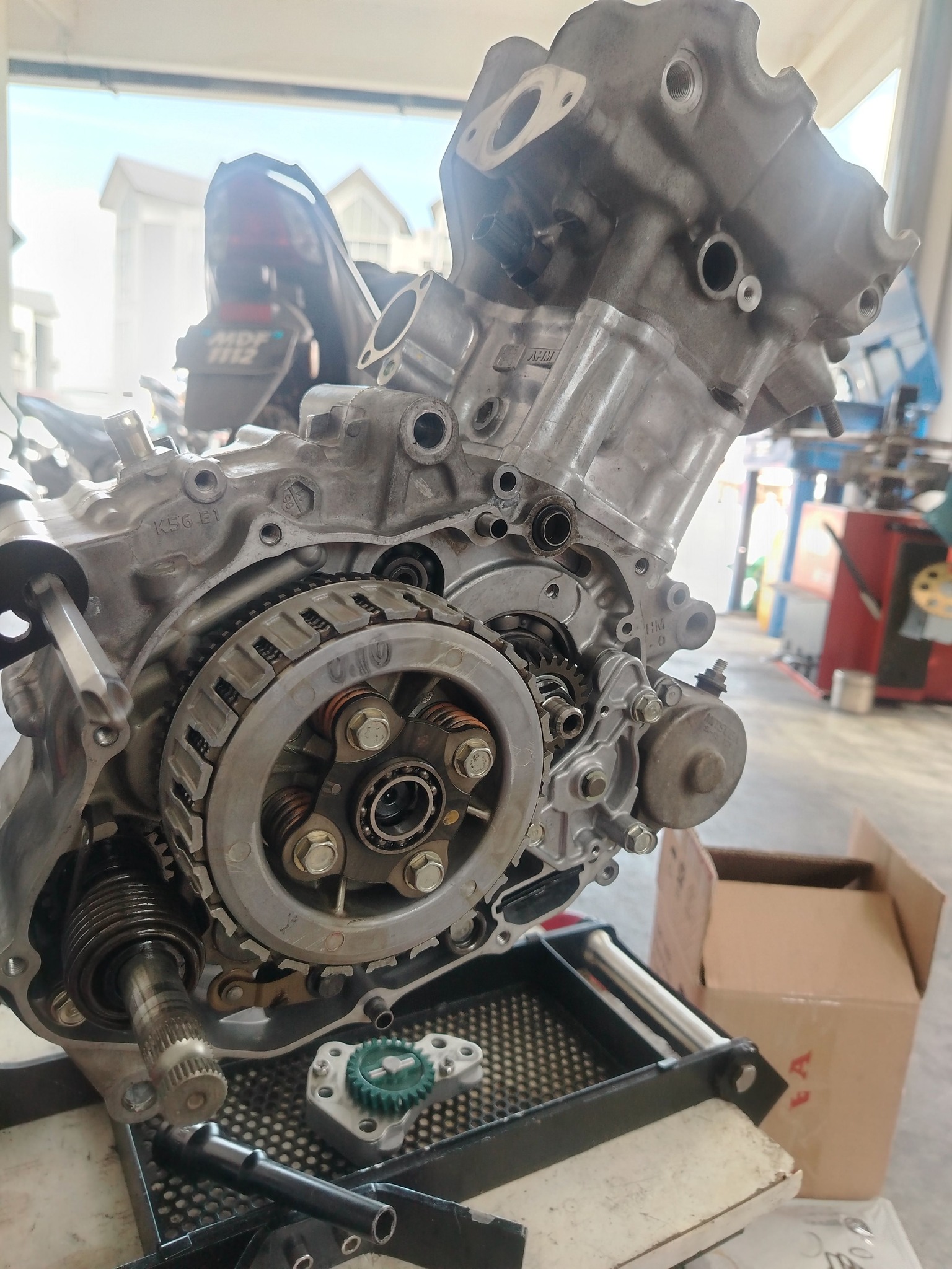 Y15 engine parts for sale including 68mm block, superhead 23/26