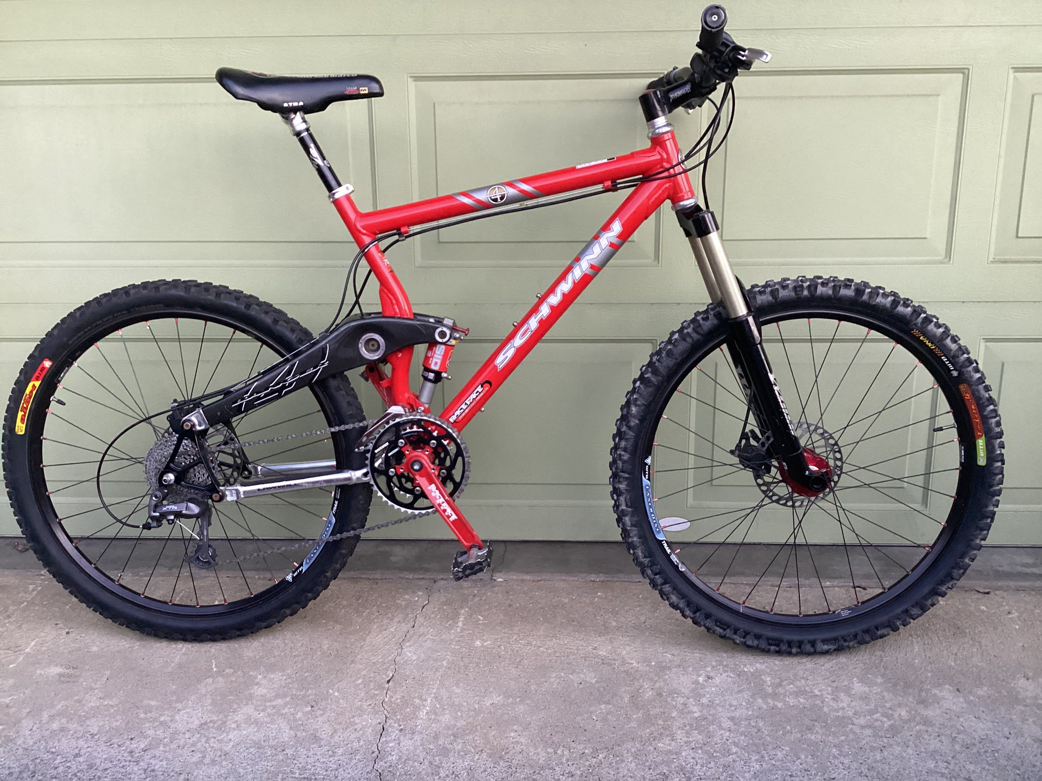 Schwinn 4-bangers with lawwill suspension design
