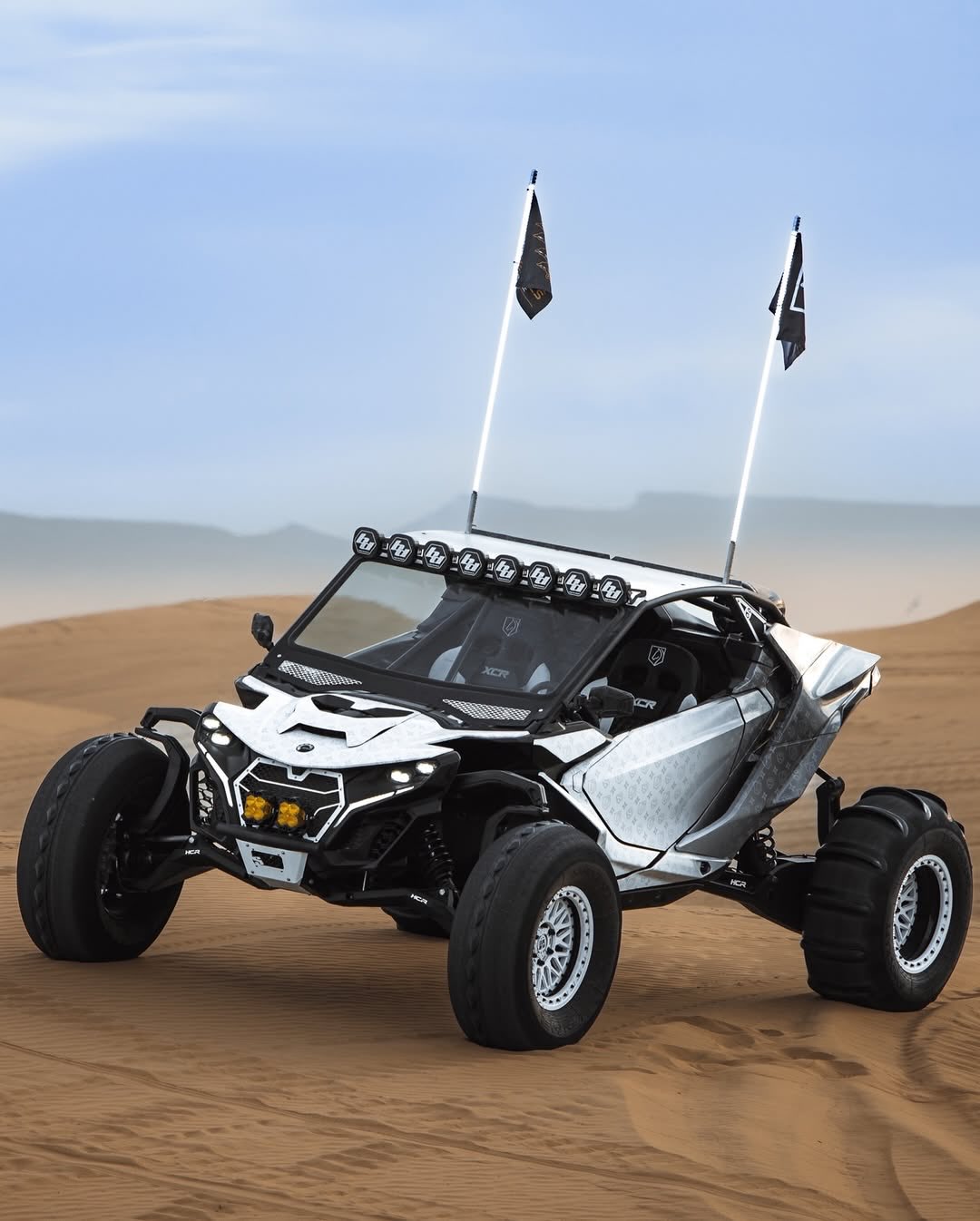 UTV Source - This Mav R is decked out in SDR Motorsports... | Facebook