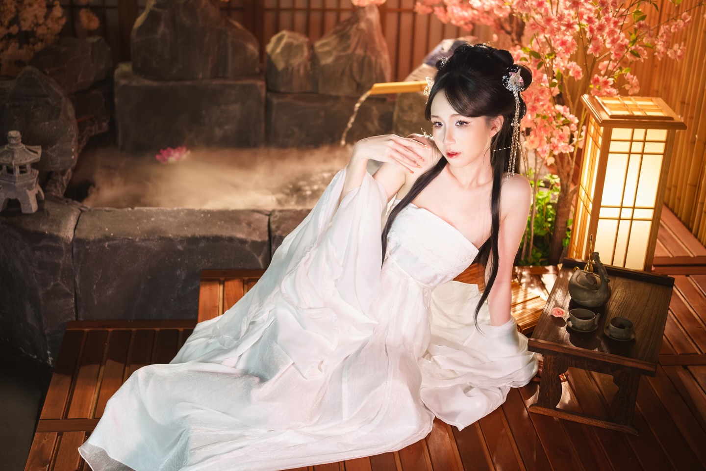 Ayuyu 유유 (@ayuyuudesu) • Facebook