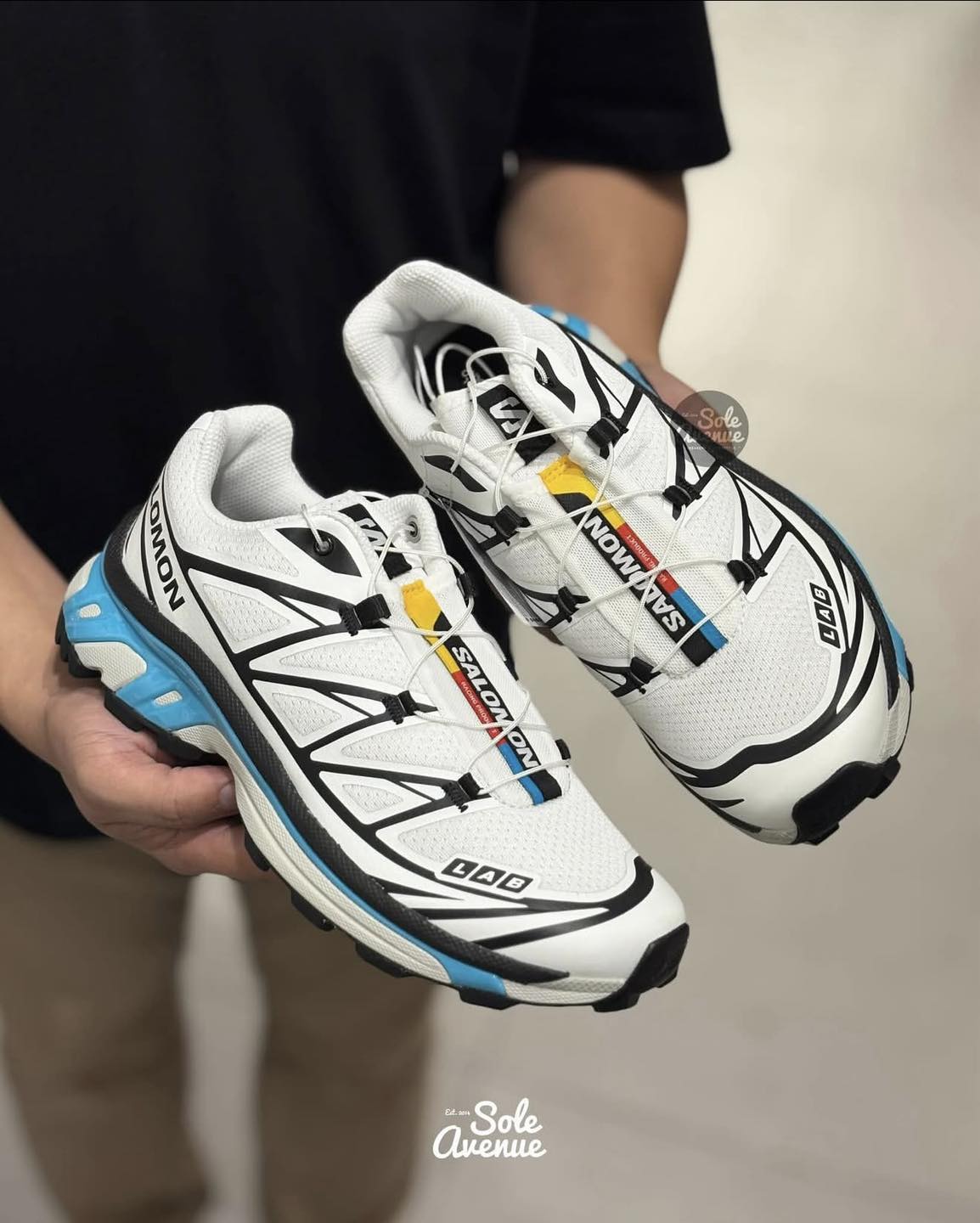Exclusive Release] SALOMON XT-6 in “Black White Blue Curacao