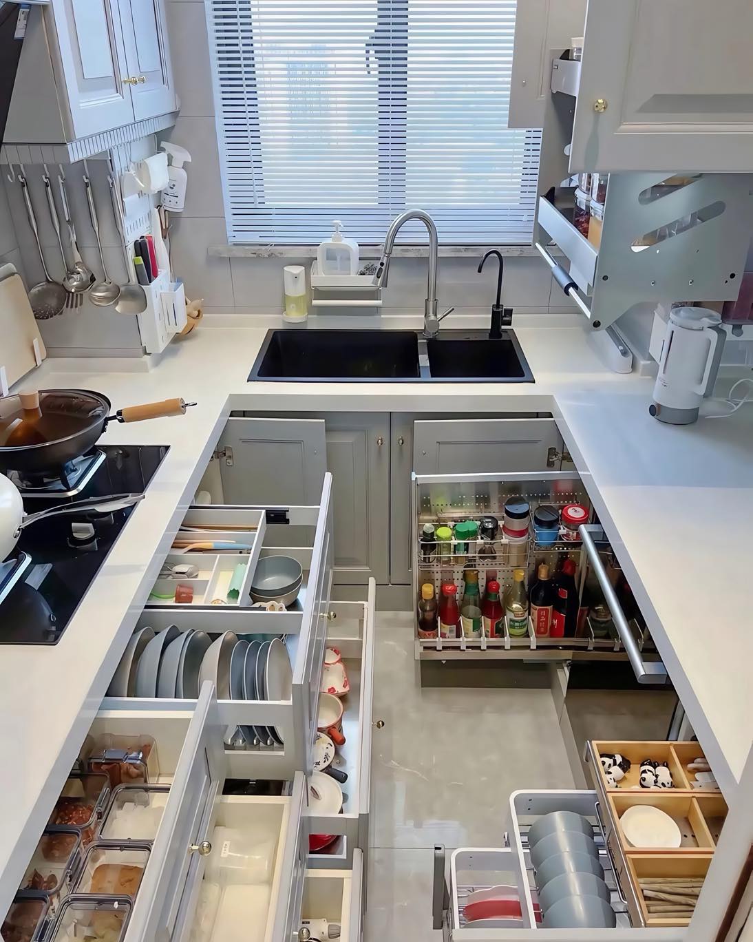 Decor - Bếp nhiều đồ linh tinh thì làm kiểu này 🤭 | Facebook