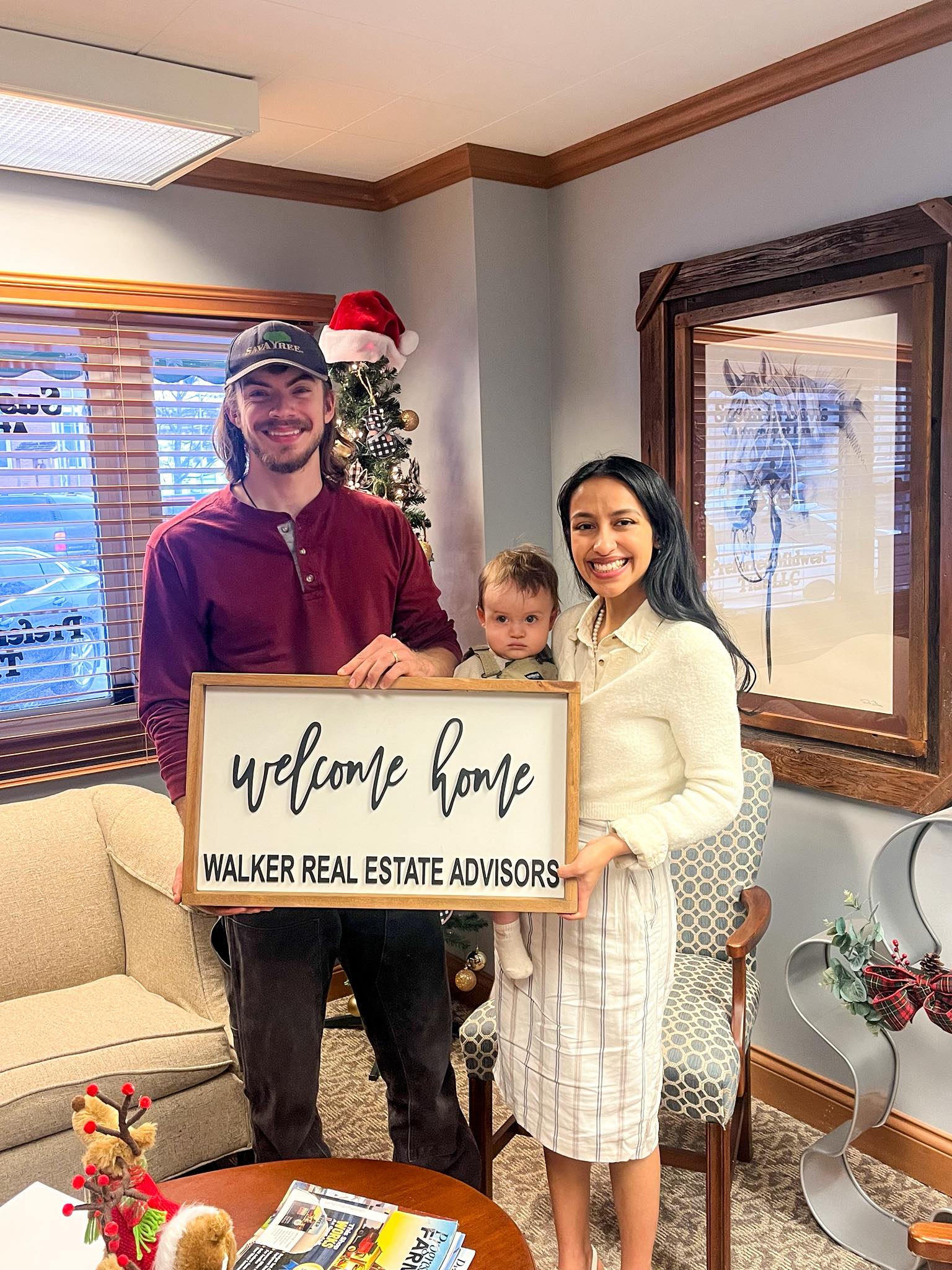 Closing just in time to hang stockings in a brand new home 🎄🏡 So