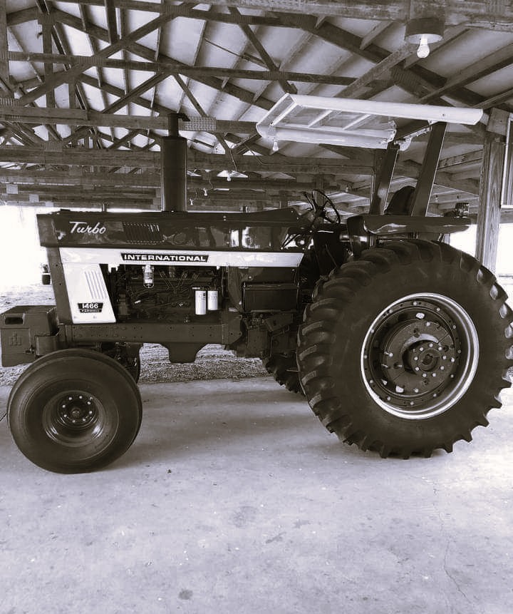 Lachimetime - The IH 1466 with 2-post ROPS, produced in the 1970s, was ...