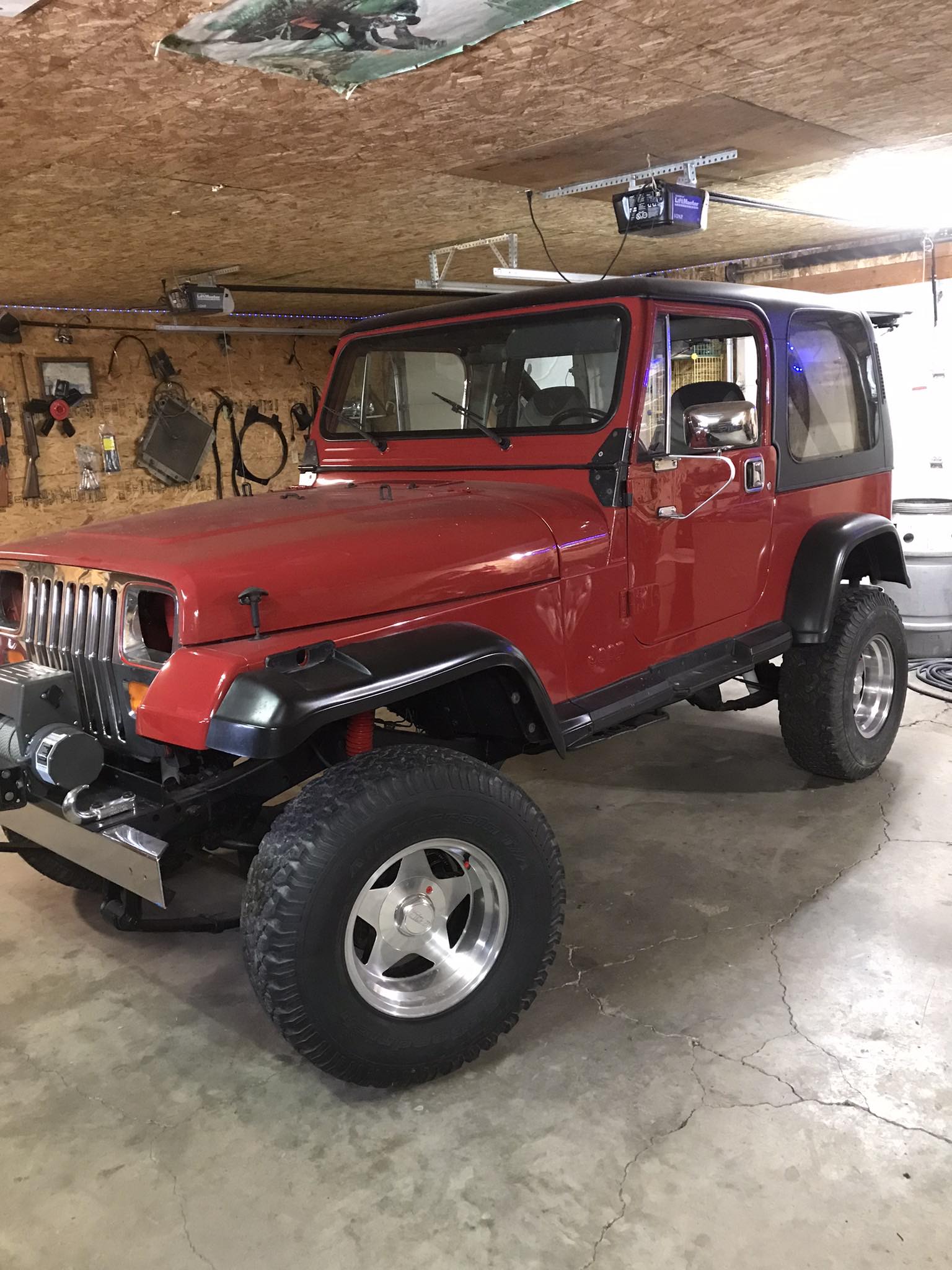 Anyone got a few good picks of 87 YJ motor with original vac lines