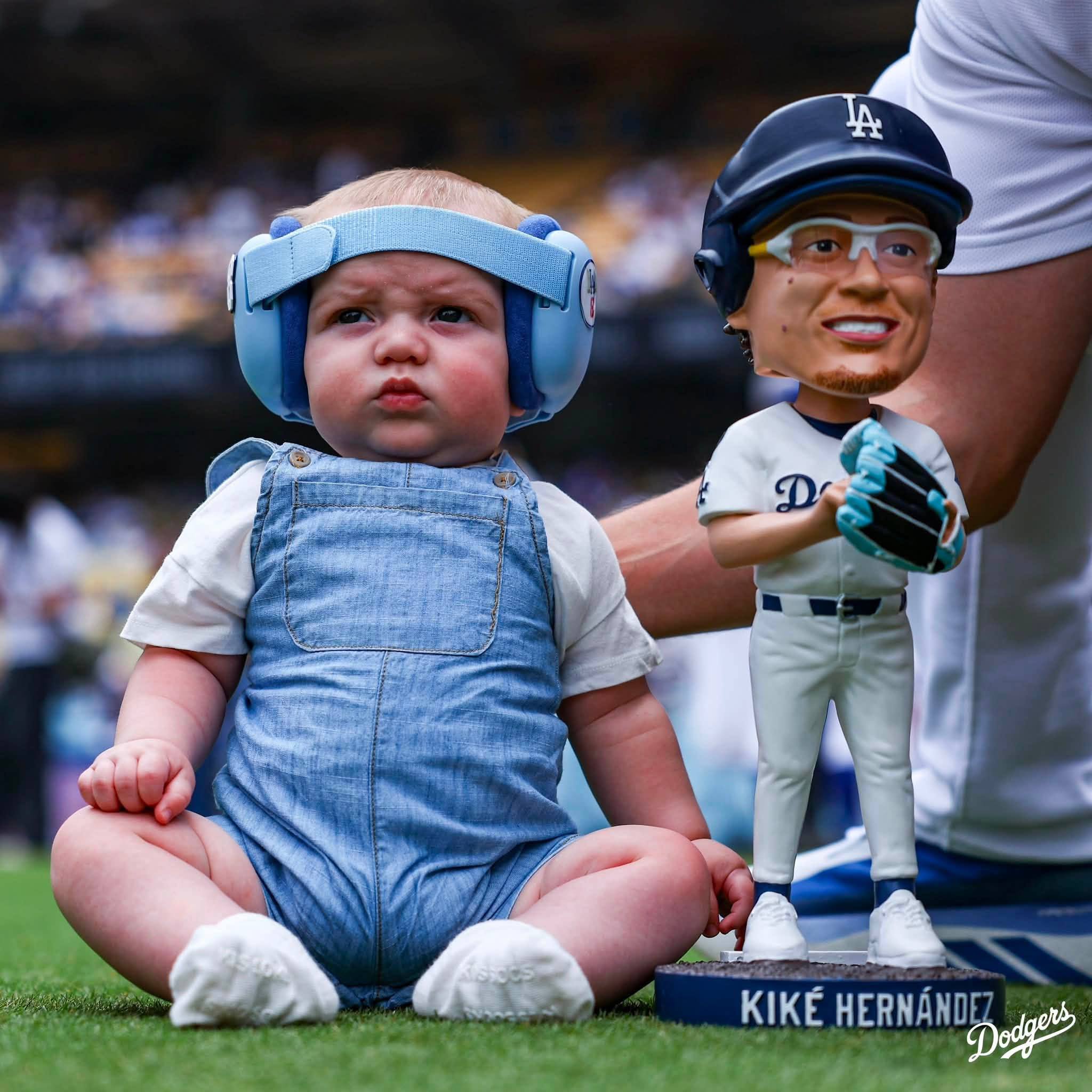 Kiké Hernández ボブルヘッド 限定フィギュア フィギュア Kike Hernandez Dodgers ボブルヘッド