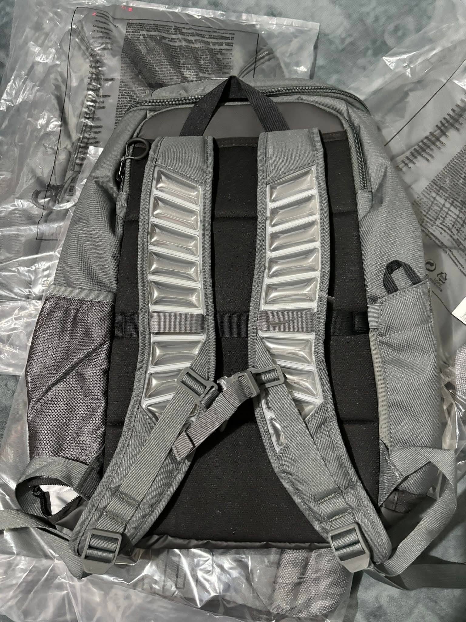 nike backpack with gel straps Varsity Elite liter capacity fits a full  NIKE Original Bags 