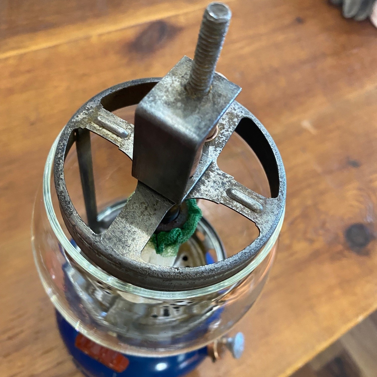 Identifying a vintage 1974 Coleman 200A lantern