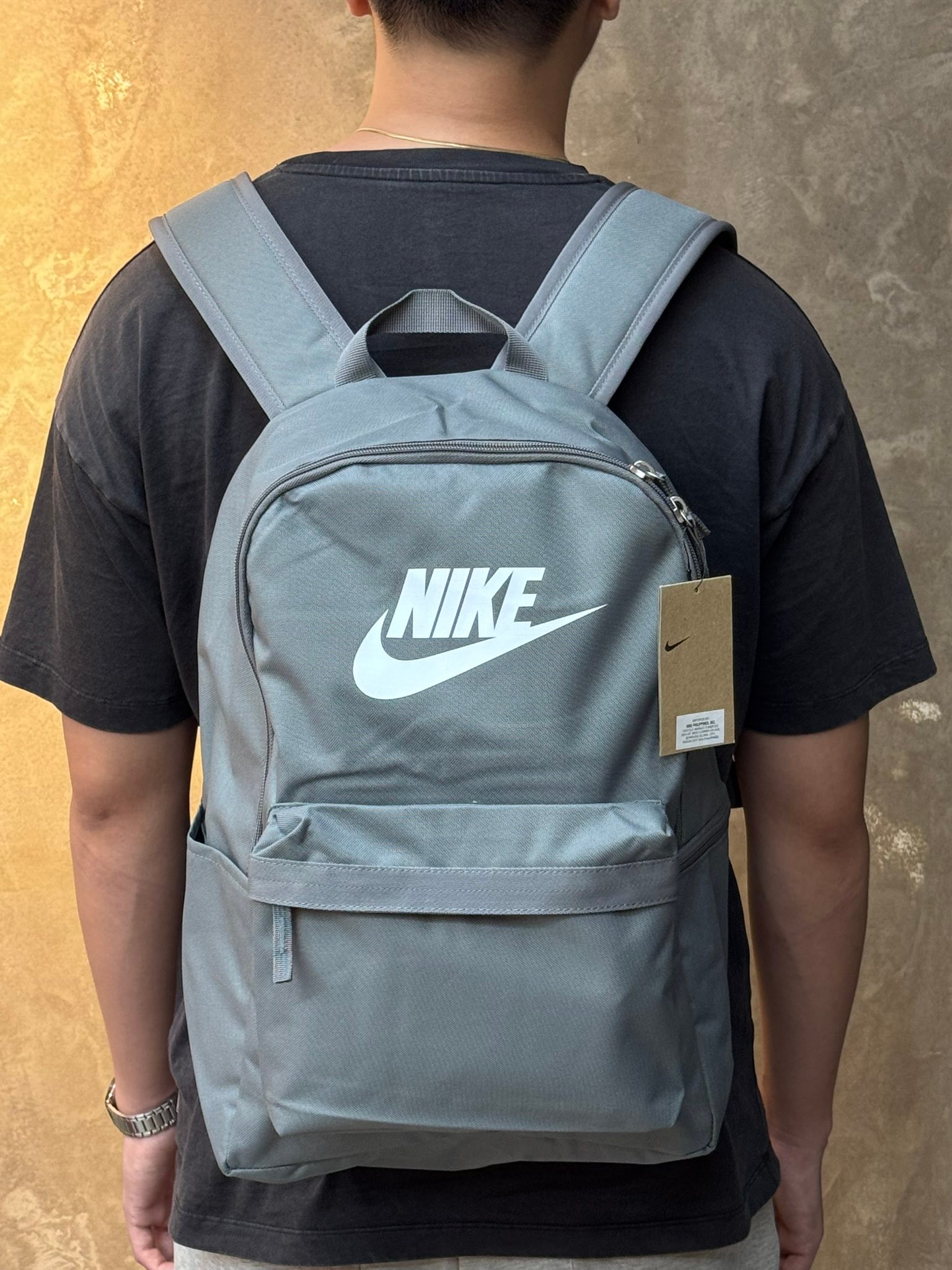a picture of a nike backpack Black Brasilia Medium Nike University Red / Color:Chrome Blue Nike Brasilia 9.5 Golf Men's Coin Wallet