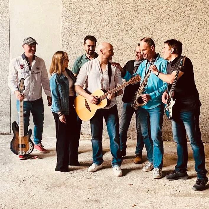 En attendant de nous voir sur scène, voilà le teaser du spectacle ...