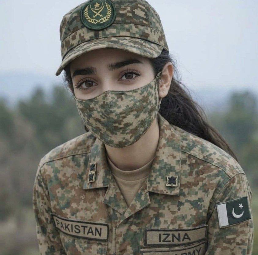 ازنا کنول