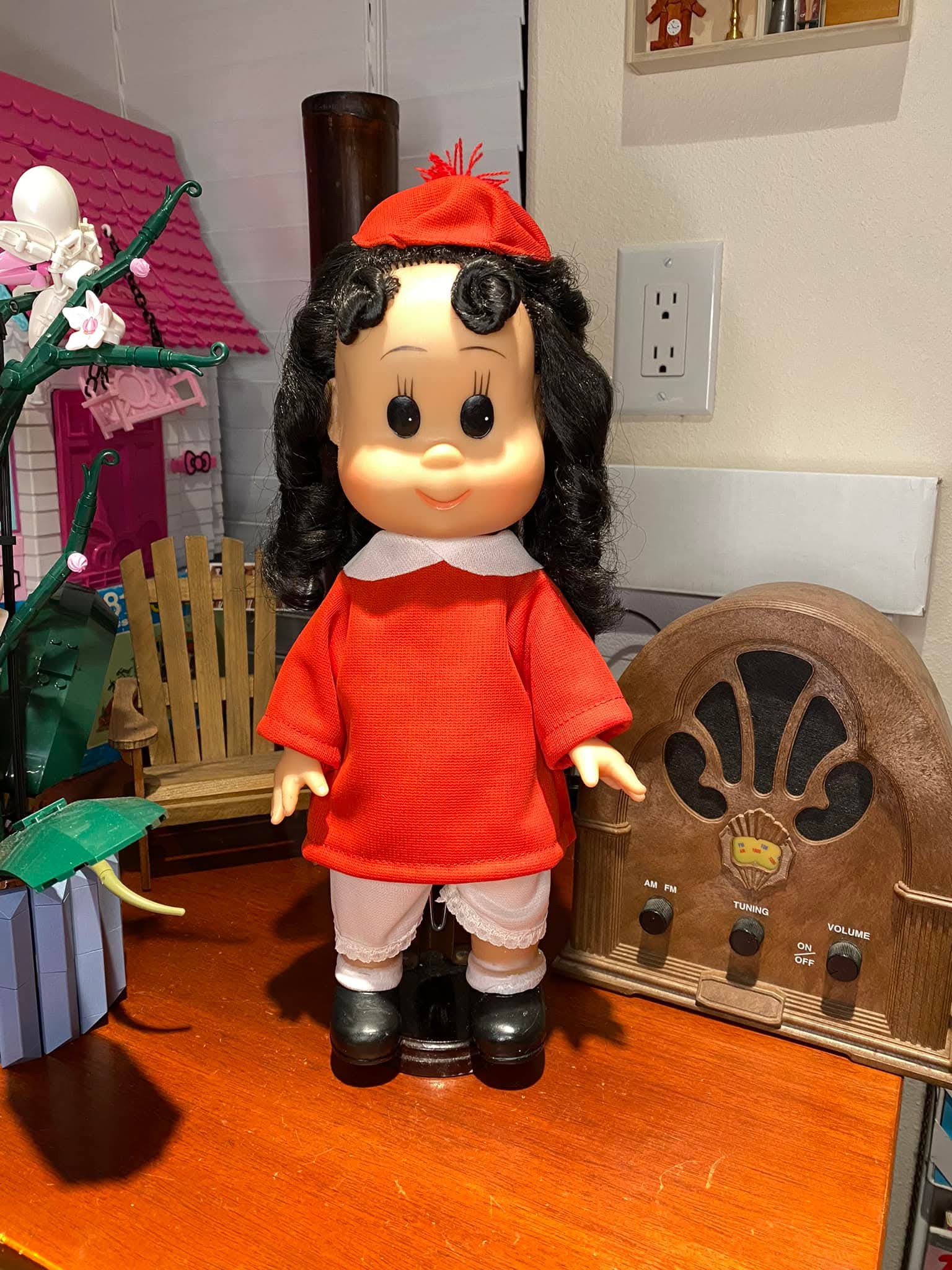 LA PEQUEÑA LULU” wacky wobbler Funko fabricada en el año 2001